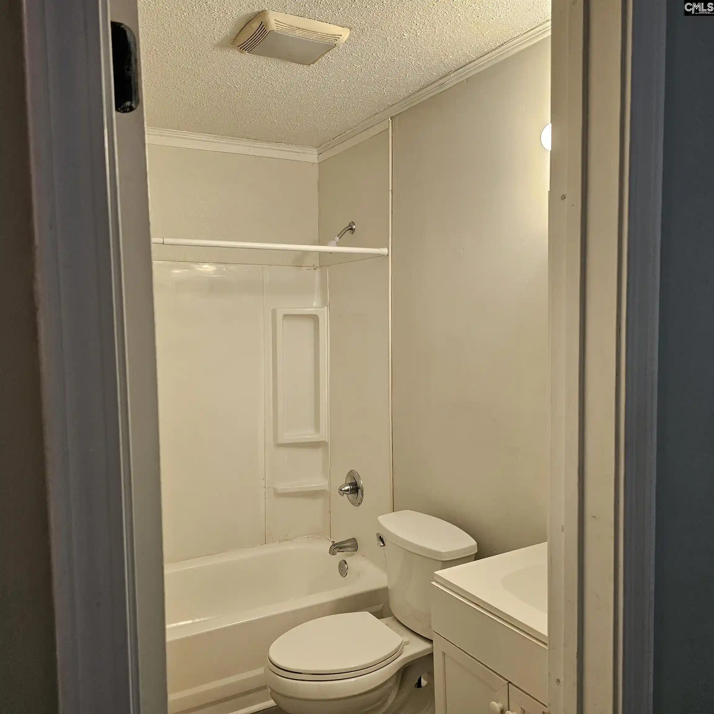 Photo 3 of Single family home for sale at 127 Aster Cir, Columbia, SC 29201 | MLS# 640414 | Listing updated on 2026-08-10