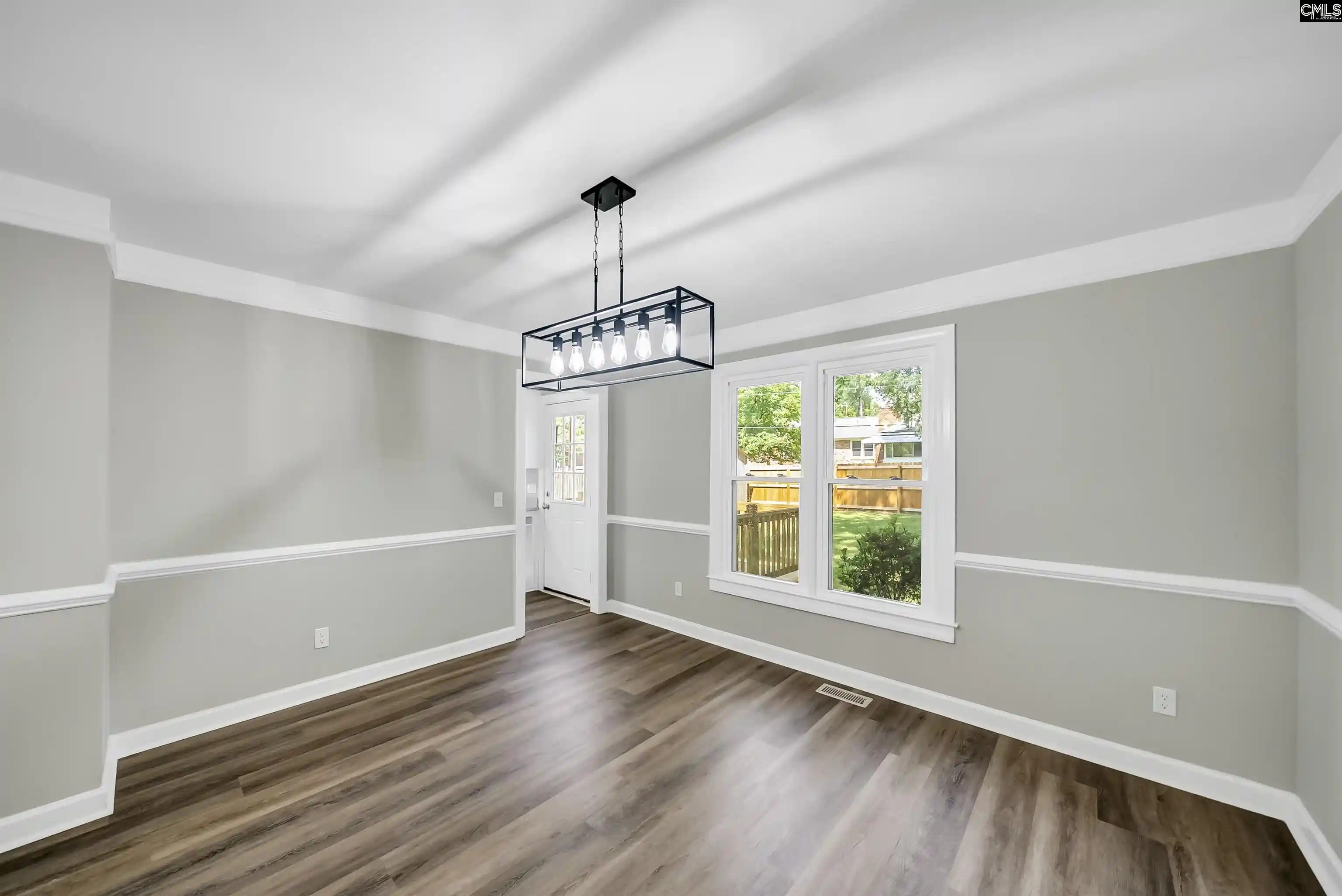 Photo 3 of Sale Pending at 1039 Coatesdale, Columbia, SC 29209 | MLS# 640424 | Listing updated on 2026-09-07