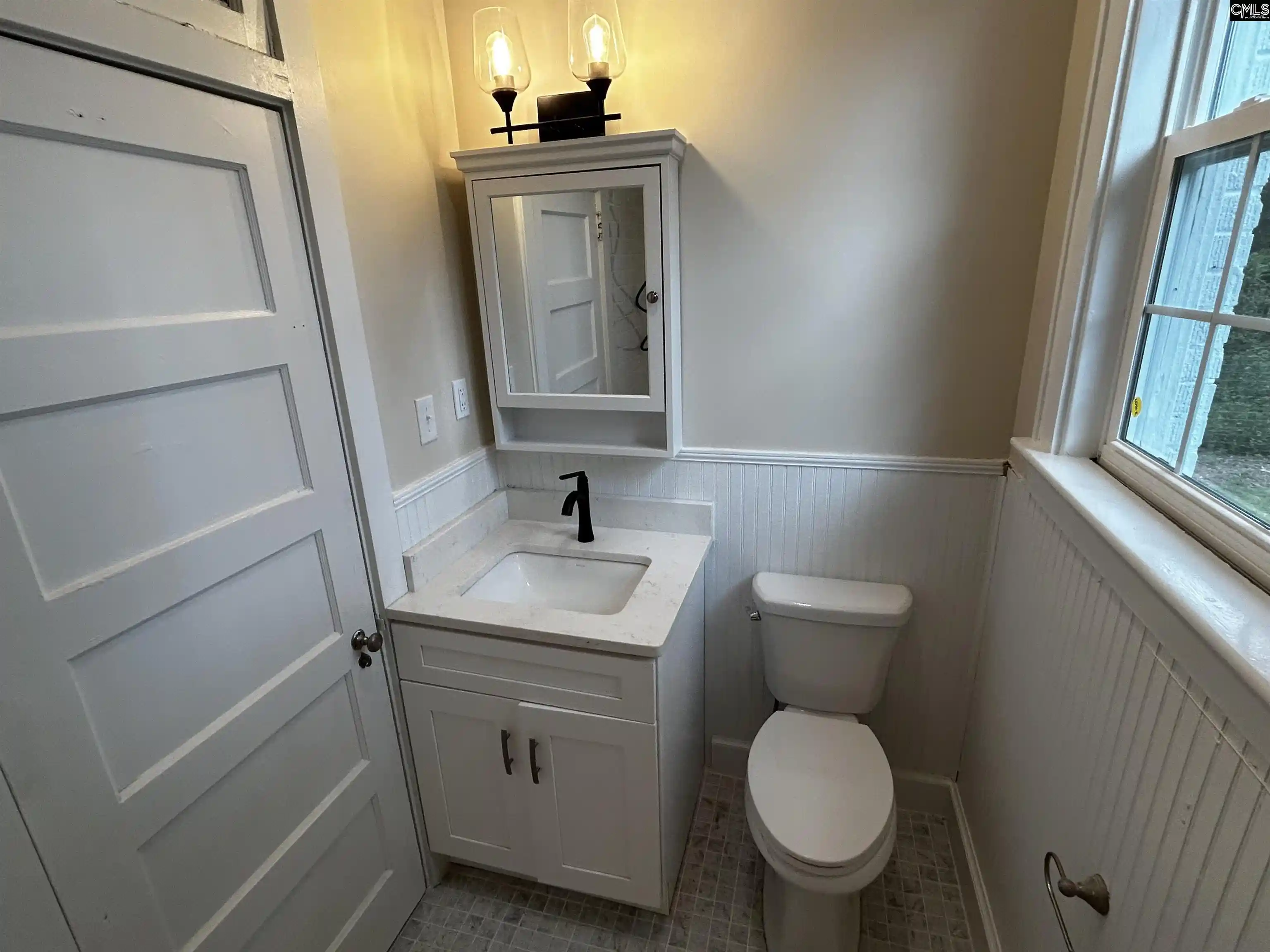 Photo 3 of Single family home for sale at 1011 Wildwood, Columbia, SC 29203 | MLS# 640446 | Listing updated on 2026-09-01