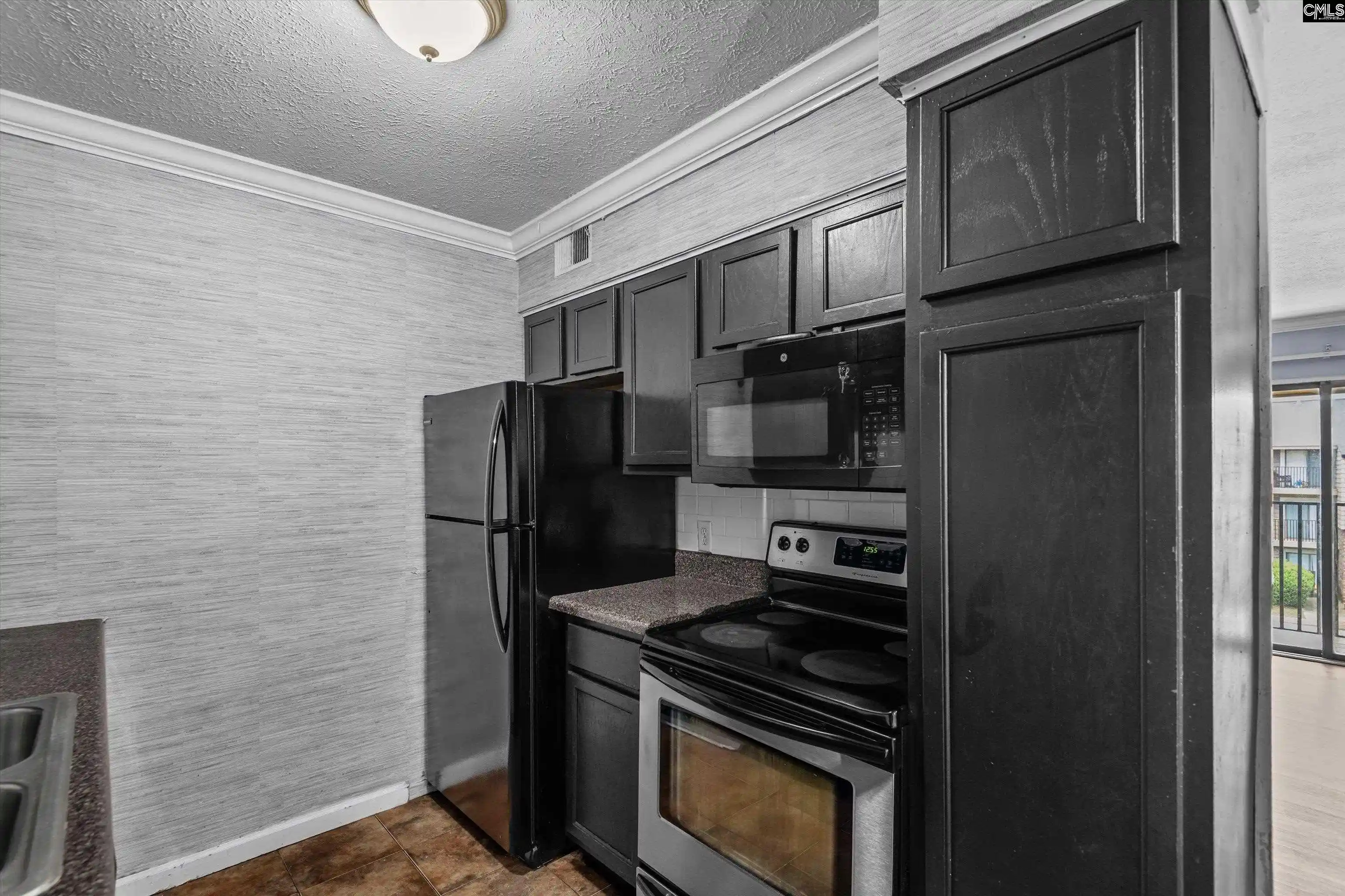 Photo 3 of Sale Pending at 1411 Old Manor, Columbia, SC 29210 | MLS# 640462 | Listing updated on 2026-10-07