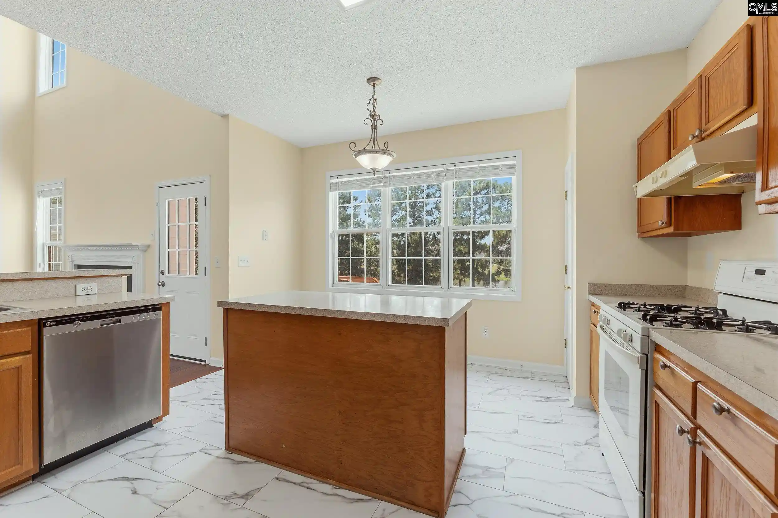 Photo 3 of Sale Pending at 213 Founders, Columbia, SC 29229 | MLS# 640475 | Listing updated on 2026-09-26