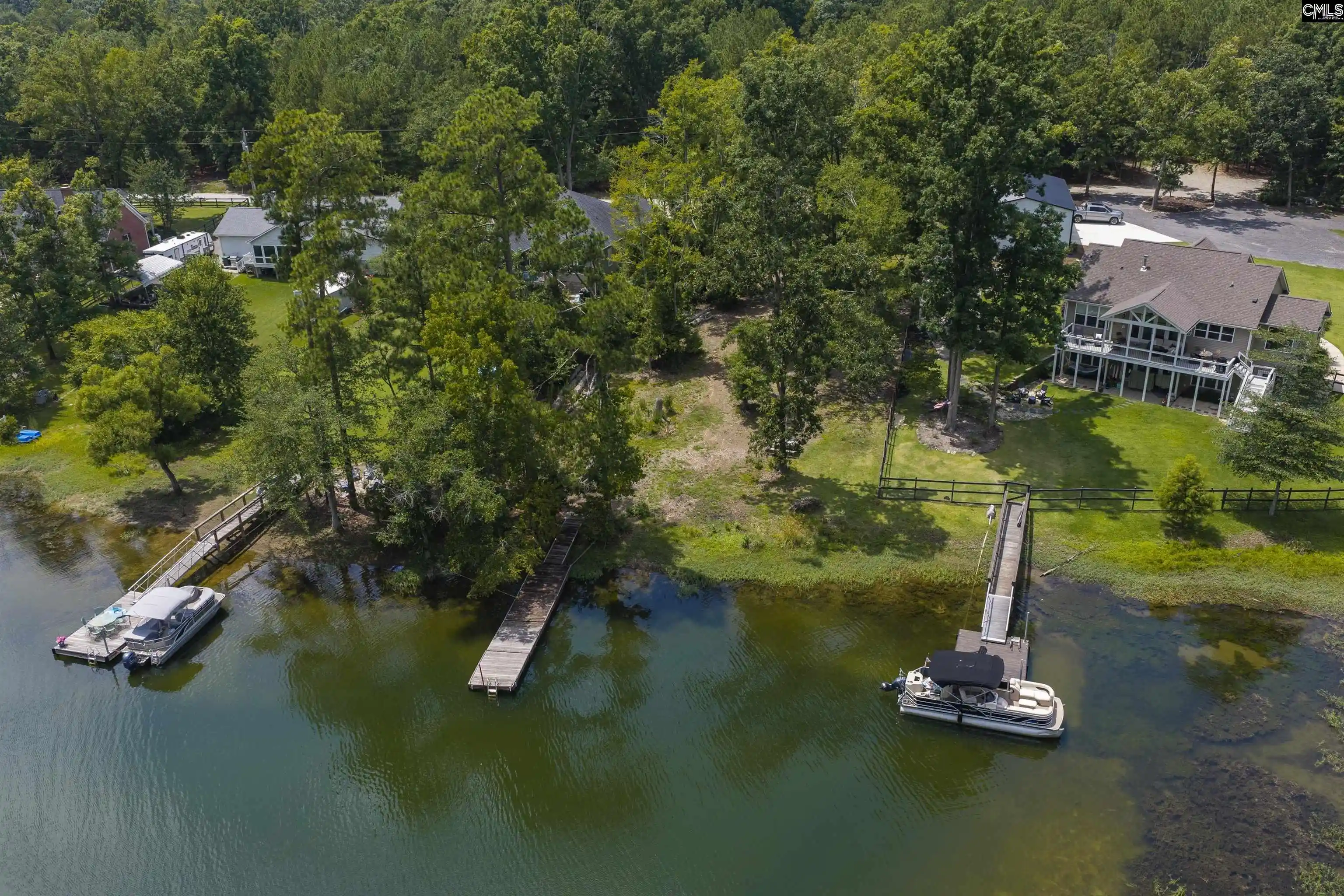Photo 5 of Single family home for sale at 329 Lakeshore, Leesville, SC 29070 | MLS# 640482 | Listing updated on 2026-08-12