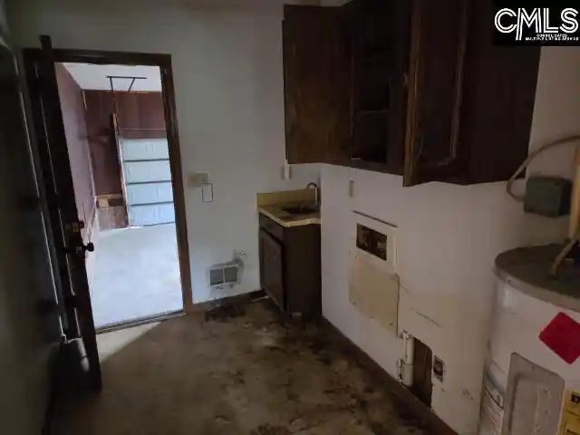 Photo 2 of Single family home for sale at 302 Shadowfield, West Columbia, SC 29169 | MLS# 640496 | Listing updated on 2026-08-10
