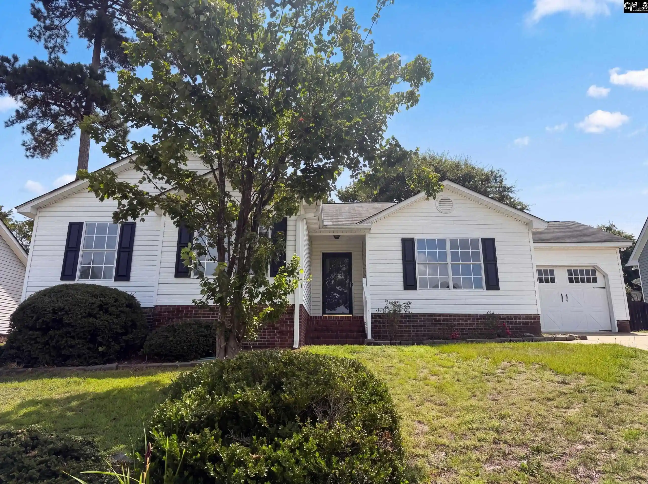 Photo 1 of Single family home for sale at 220 Longshadow, Lexington, SC 29072 | MLS# 640530 | Listing updated on 2026-08-27