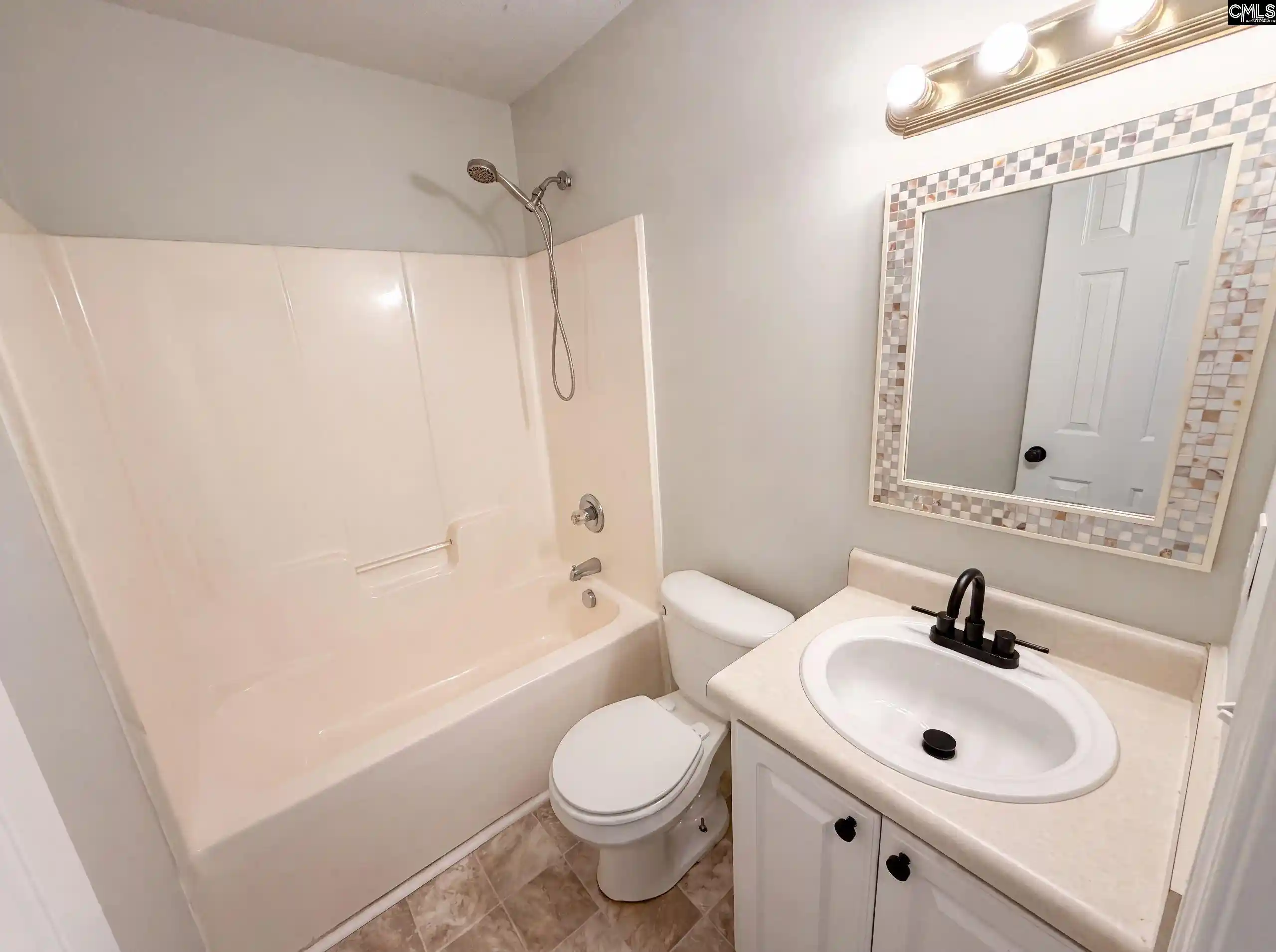Photo 3 of Single family home for sale at 220 Longshadow, Lexington, SC 29072 | MLS# 640530 | Listing updated on 2026-08-27