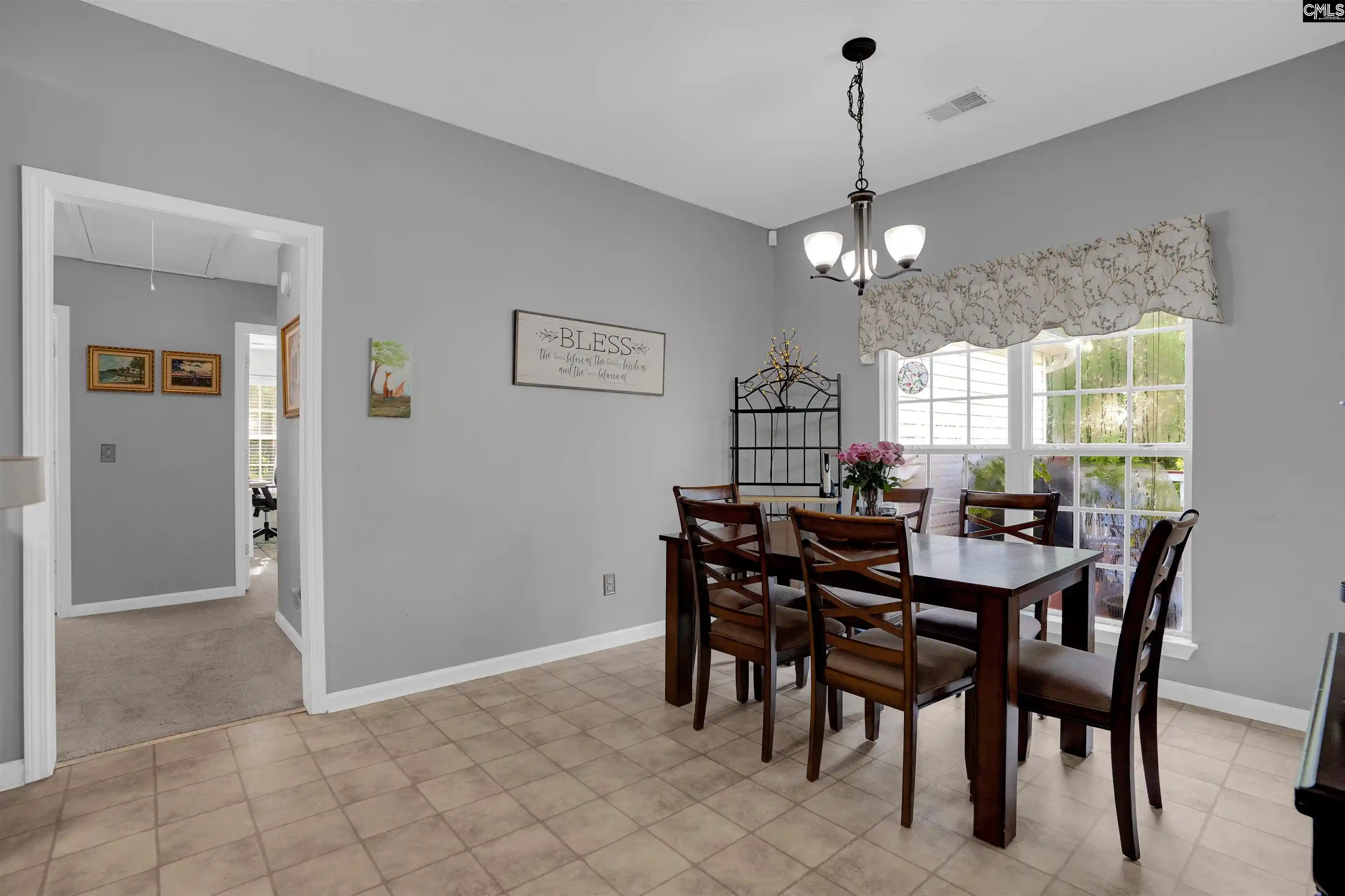 Photo 4 of Sale Pending at 6 Beaconfield, Irmo, SC 29063 | MLS# 640579 | Listing updated on 2026-08-30