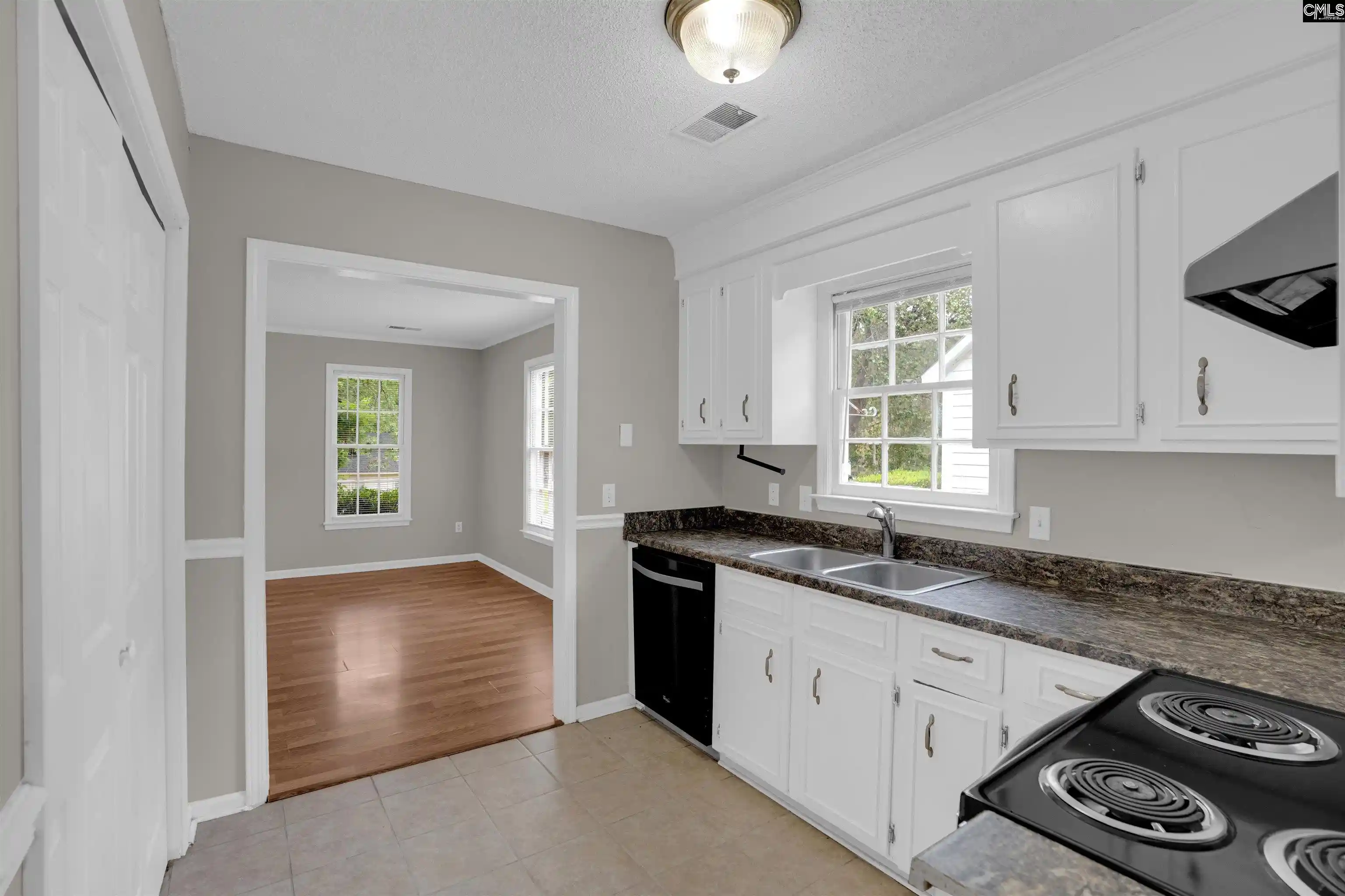 Photo 4 of Sale Pending at 109 Crossthorn, Irmo, SC 29063 | MLS# 640599 | Listing updated on 2026-08-26