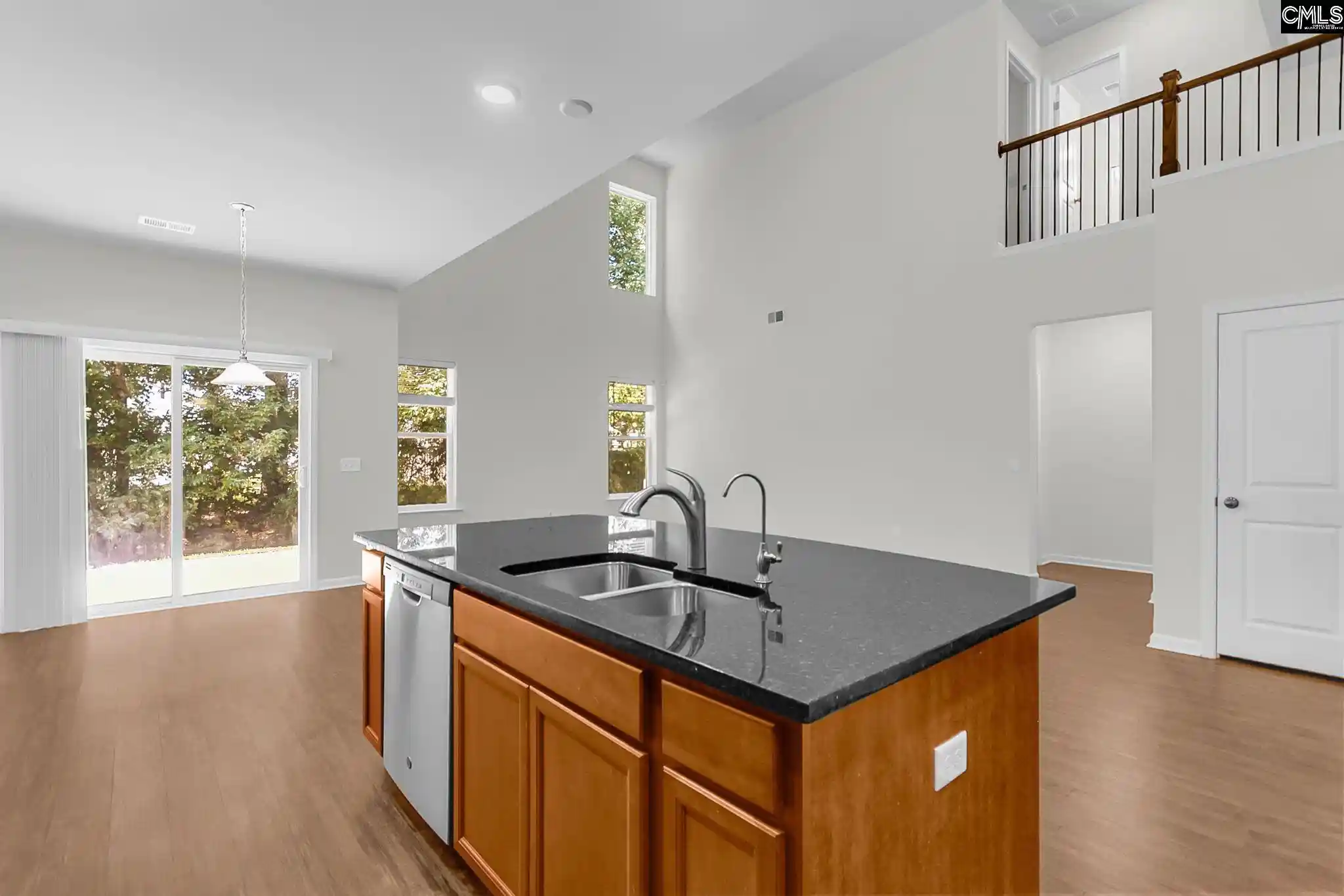 Photo 4 of Sale Pending at 512 Wynfield Forest, Summerville, SC 29485 | MLS# 640600 | Listing updated on 2026-09-07