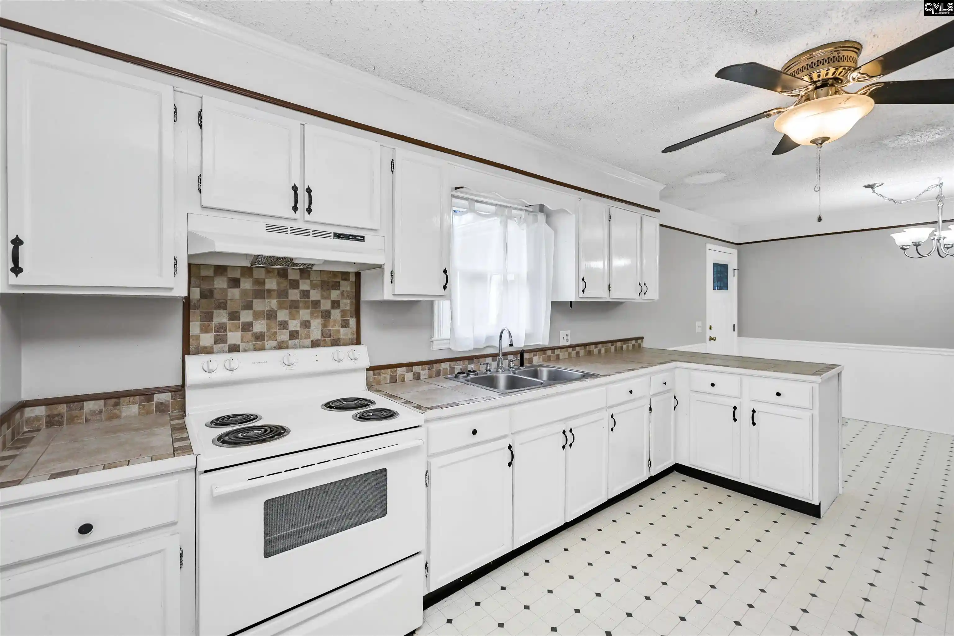 3rd image of 1816 Dunbar, Cayce, SC 29033 | MLS# 640636