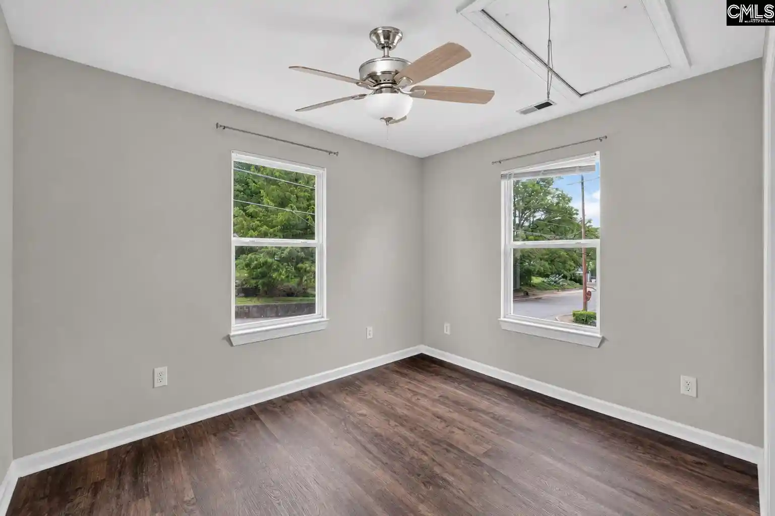 Photo 5 of Single family home for sale at 911 Pine, Columbia, SC 29205 | MLS# 640666 | Listing updated on 2026-08-12