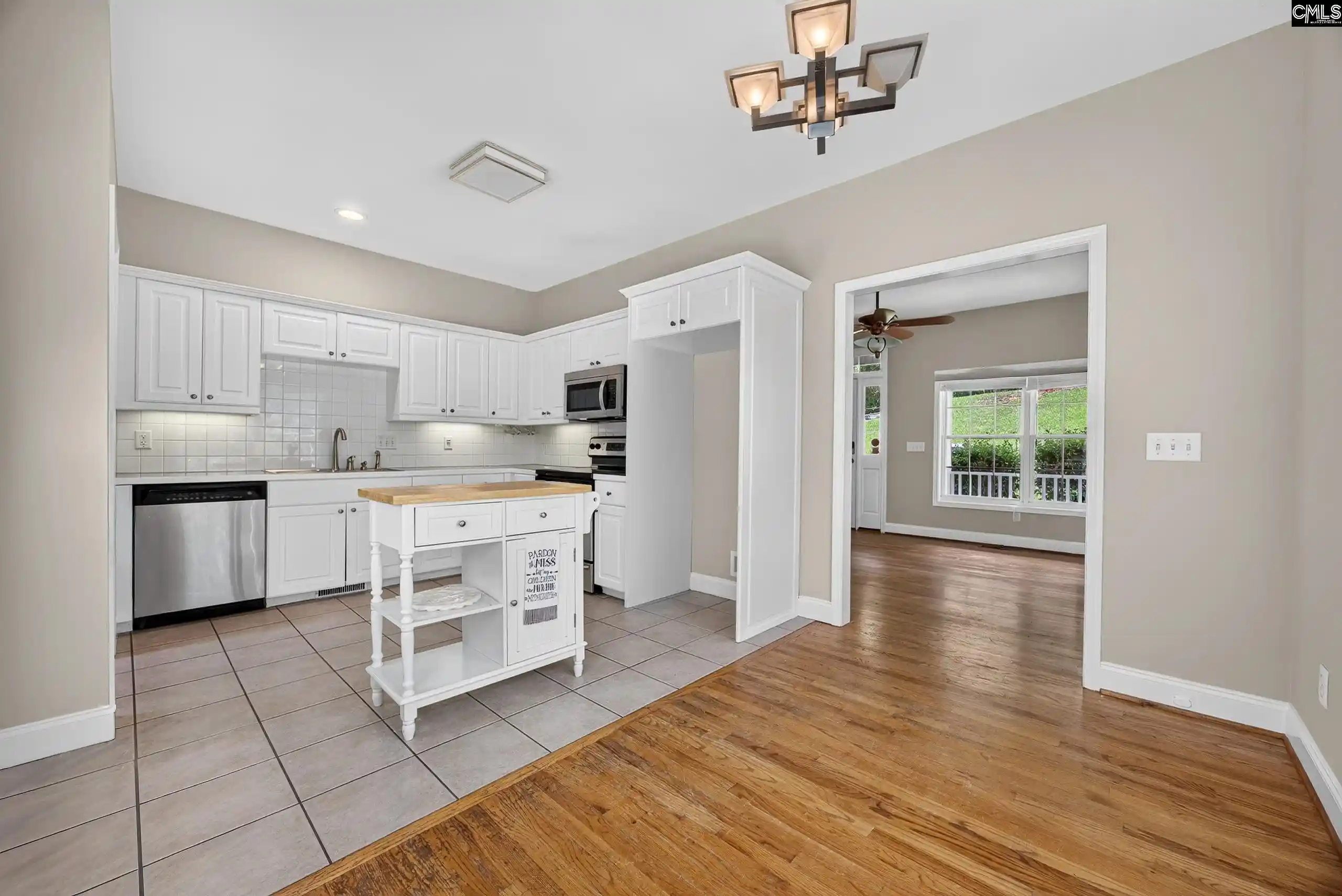 Photo 2 of Single family home for sale at 412 Summerlea, Columbia, SC 29203 | MLS# 640710 | Listing updated on 2026-08-28