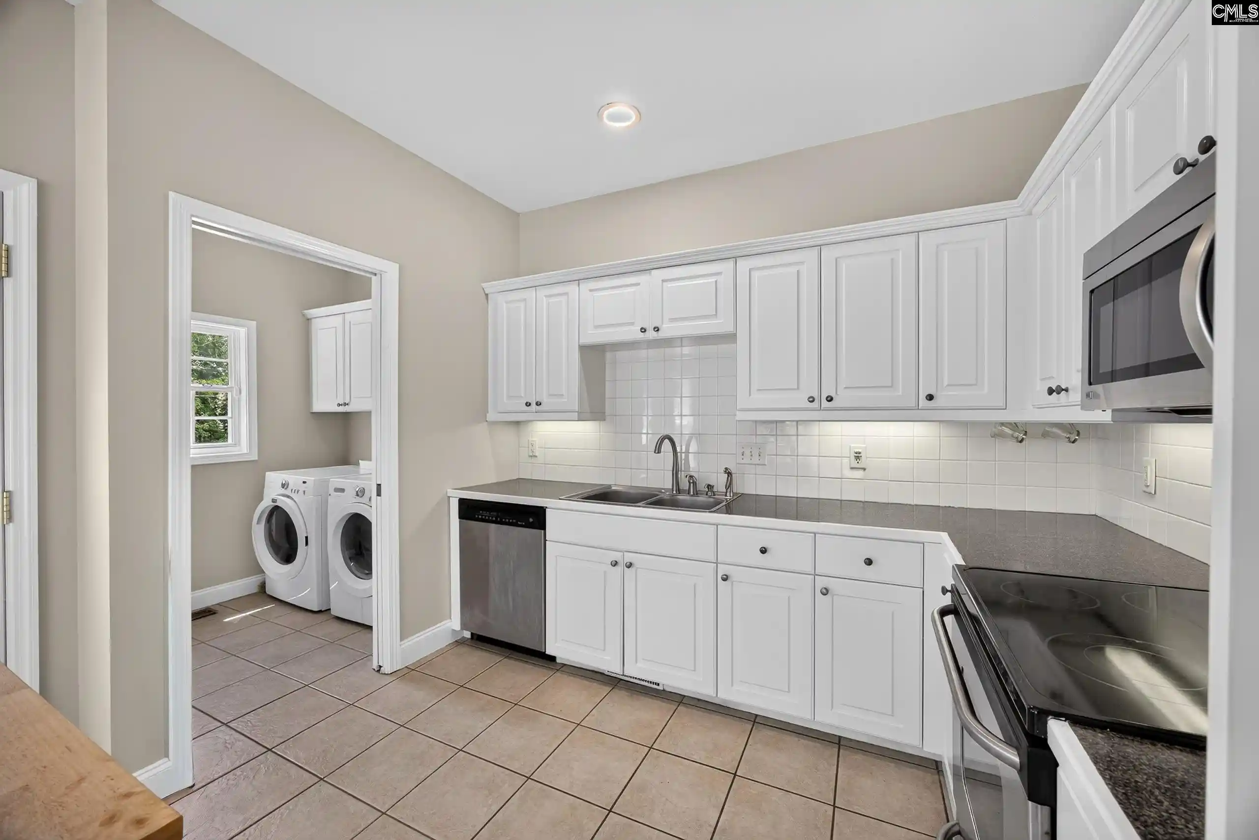 Photo 5 of Single family home for sale at 412 Summerlea, Columbia, SC 29203 | MLS# 640710 | Listing updated on 2026-08-28