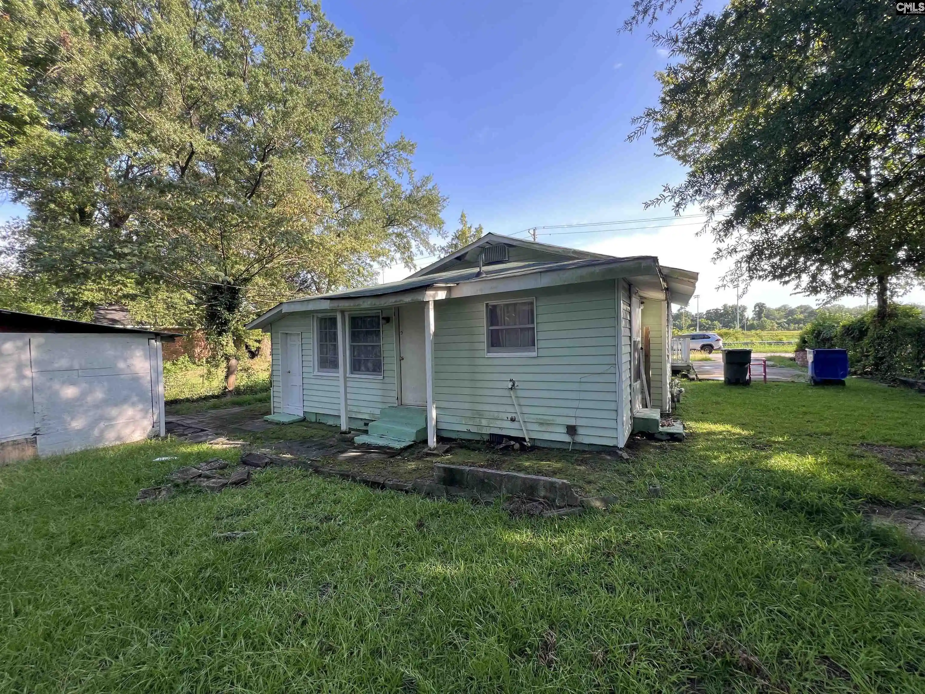 Photo 3 of Single family home for sale at 2611 Edgewood, Columbia, SC 29204 | MLS# 640835 | Listing updated on 2026-09-11