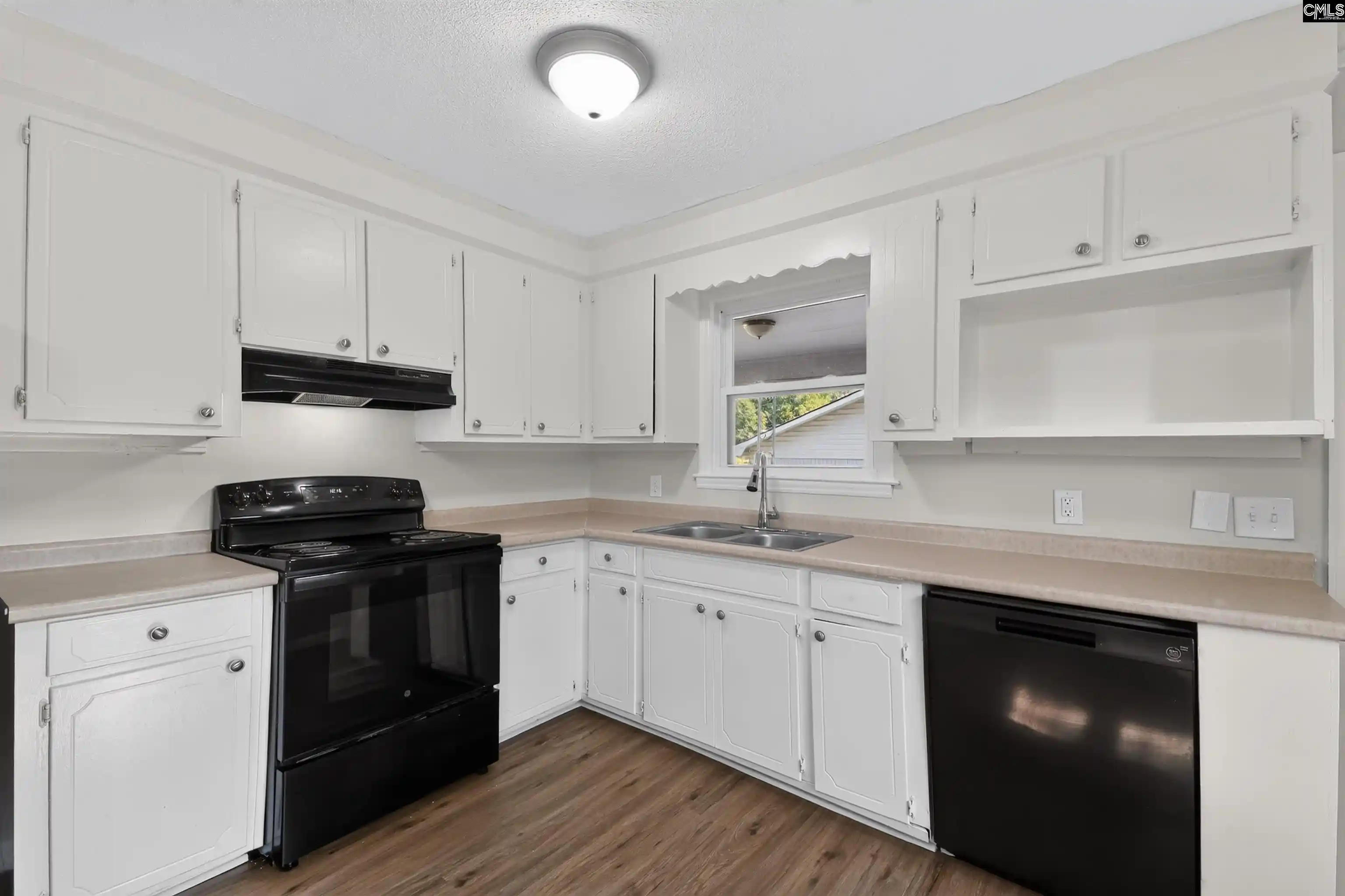 Photo 3 of Sale Pending at 3612 Baywater, Columbia, SC 29209 | MLS# 640865 | Listing updated on 2026-09-29