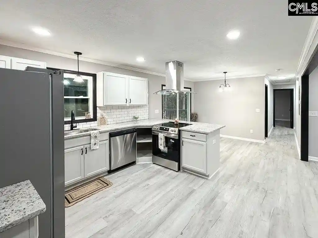 Photo 3 of Single family home for sale at 2037 Windsor, Cayce, SC 29033 | MLS# 640871 | Listing updated on 2026-09-01