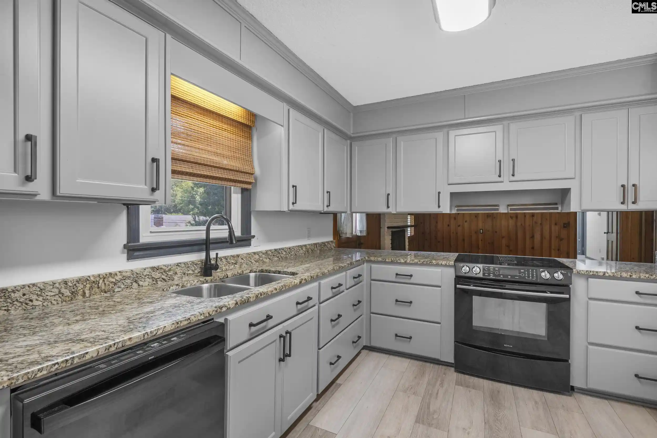Photo 4 of Sale Pending at 326 Townes, Columbia, SC 29210 | MLS# 641097 | Listing updated on 2026-08-22
