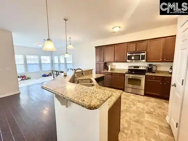 Photo 4 of Single family home for sale at 135 Whispering Oak, Chapin, SC 29036 | MLS# 641185 | Listing updated on 2026-09-05