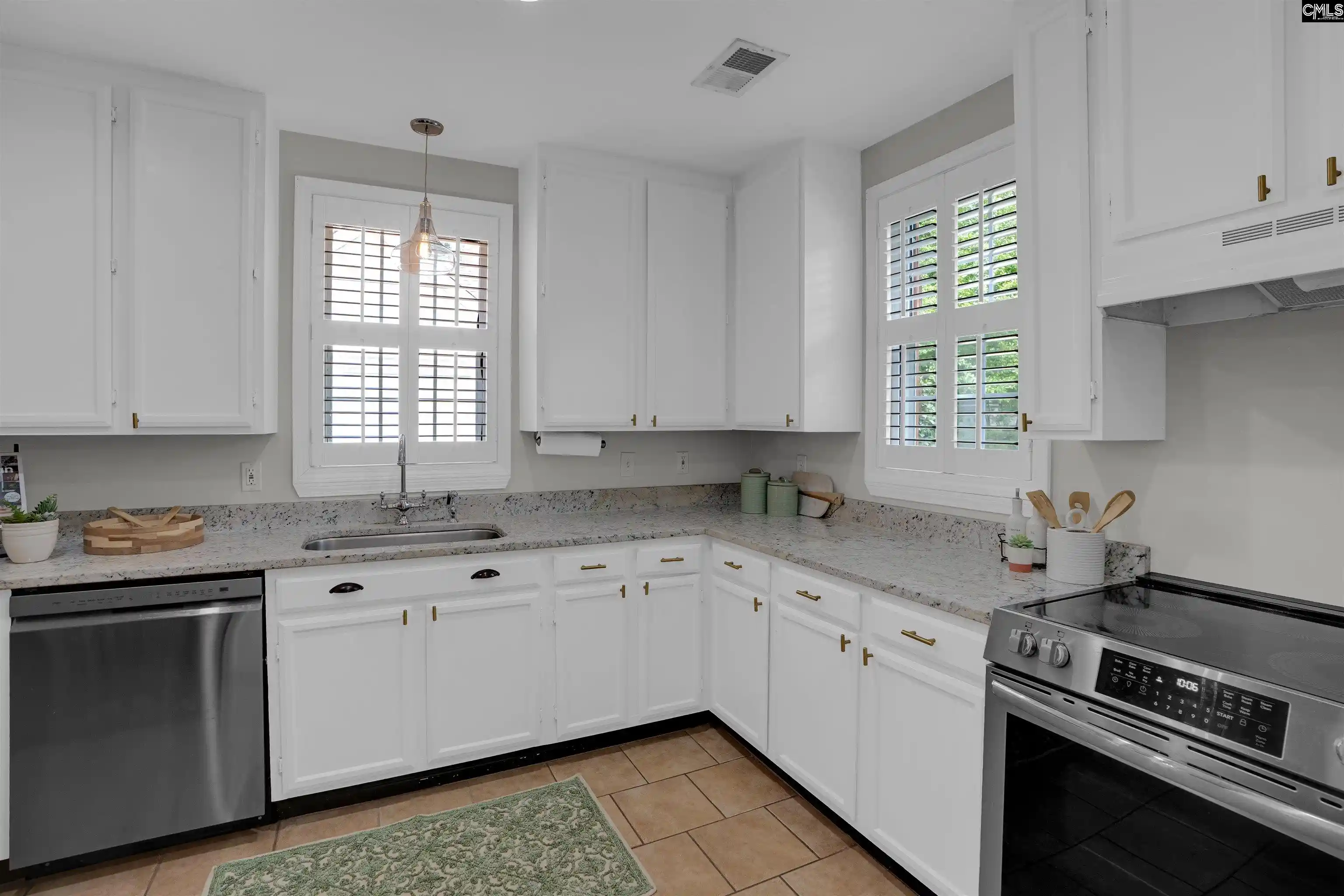 Photo 5 of Sale Pending at 2718 Burney, Columbia, SC 29205 | MLS# 641311 | Listing updated on 2026-08-29