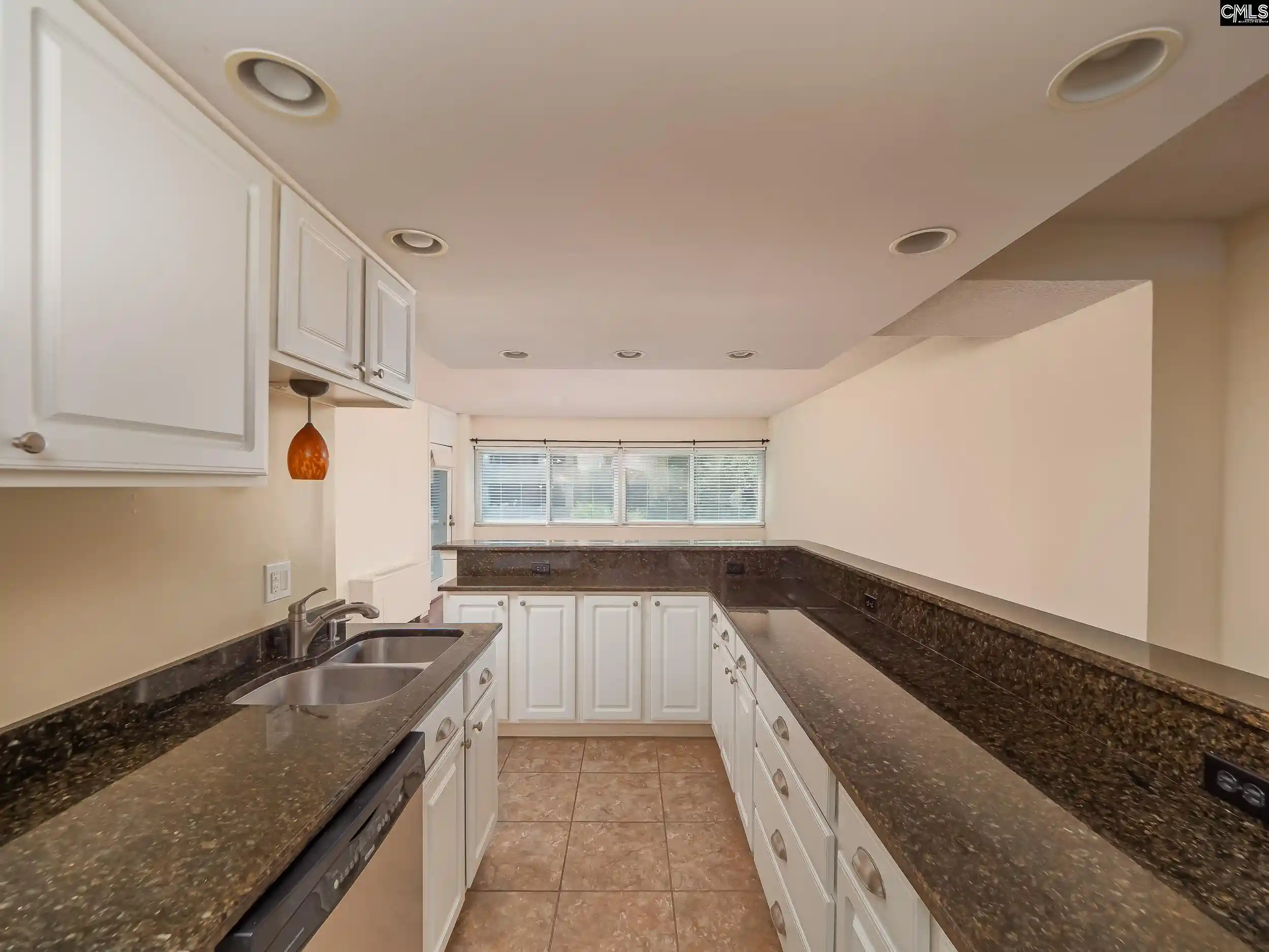Photo 3 of Condo for sale at 1520 Senate #26, Columbia, SC 29201 | MLS# 641322 | Listing updated on 2026-09-18