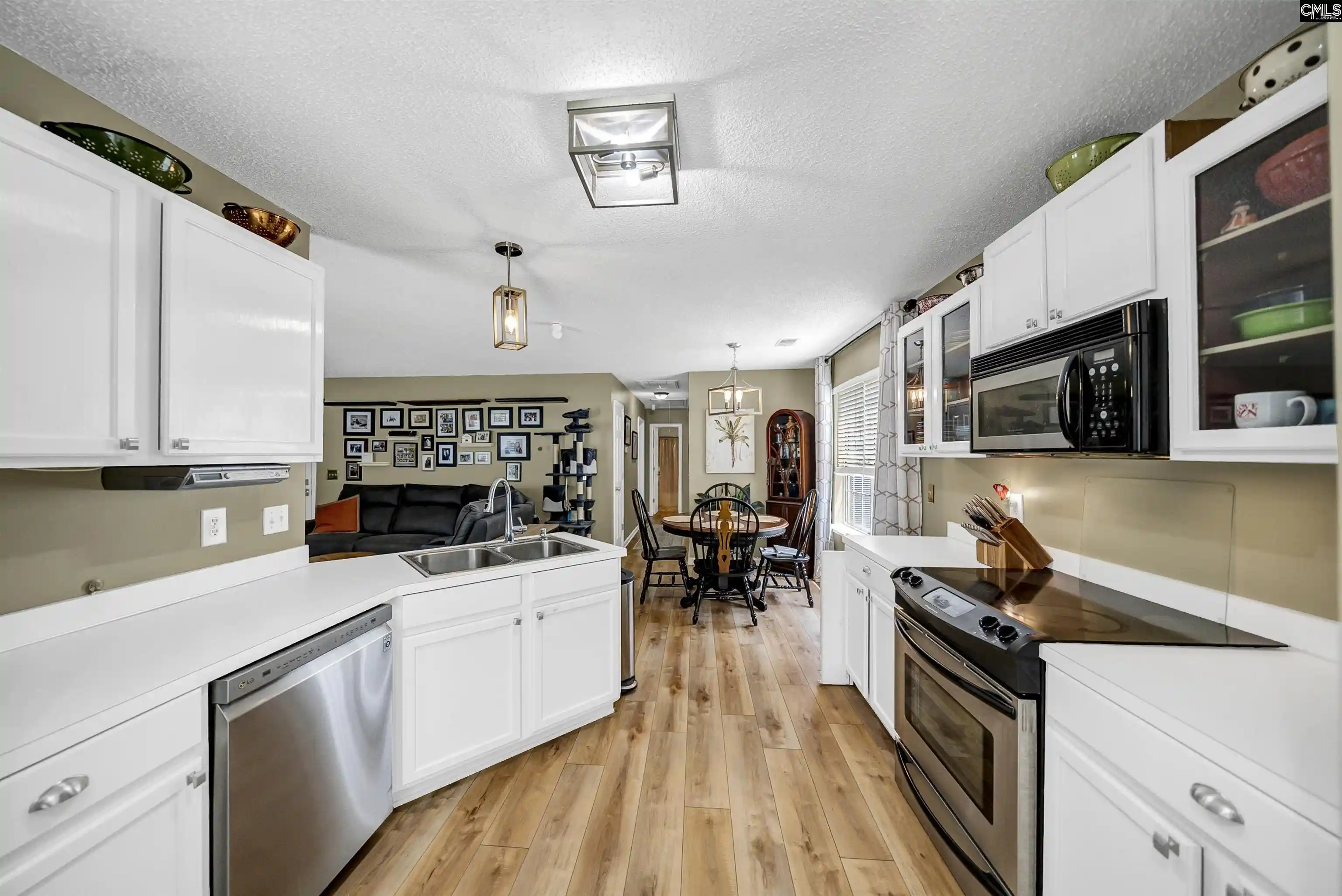 Photo 4 of Single family home for sale at 128 Firebridge, Chapin, SC 29036 | MLS# 641326 | Listing updated on 2026-08-28