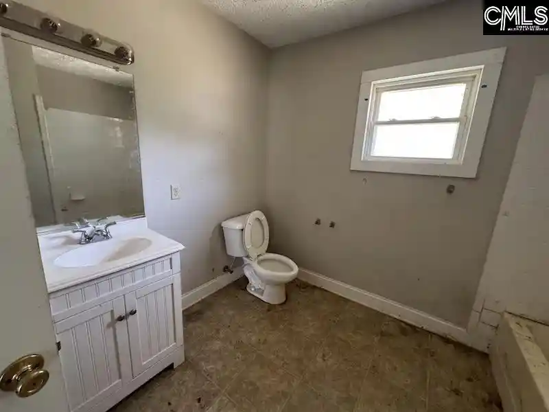 Photo 6 of Single family home for sale at 800 Mobley, Johnston, SC 29832 | MLS# 641390 | Listing updated on 2026-08-21