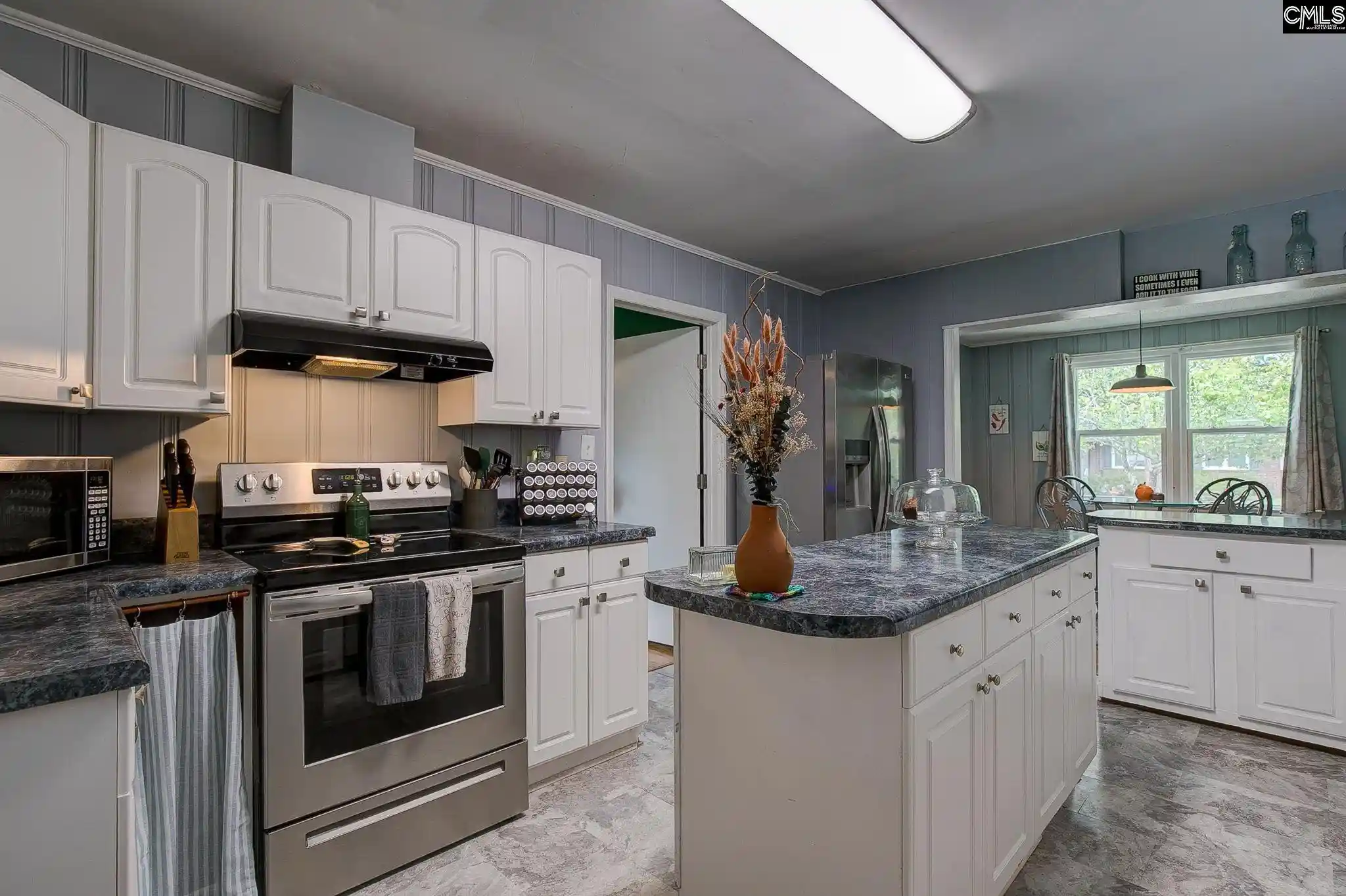 Photo 3 of Sale Pending at 809 Pinedale, West Columbia, SC 29170 | MLS# 641435 | Listing updated on 2026-09-18