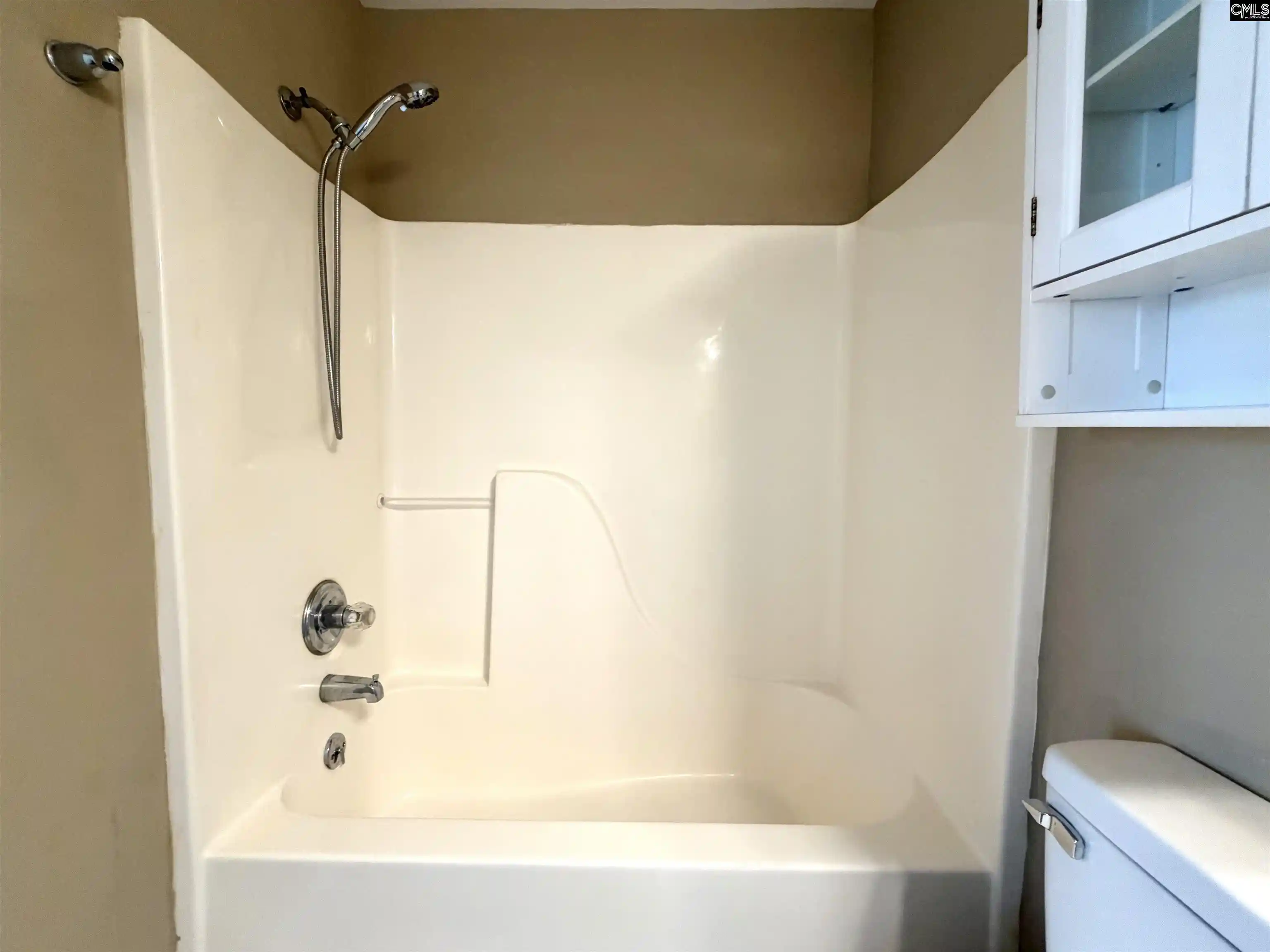 Photo 3 of Townhouse for sale at 17 Magnolia Glen, Columbia, SC 29205 | MLS# 641536 | Listing updated on 2026-08-25