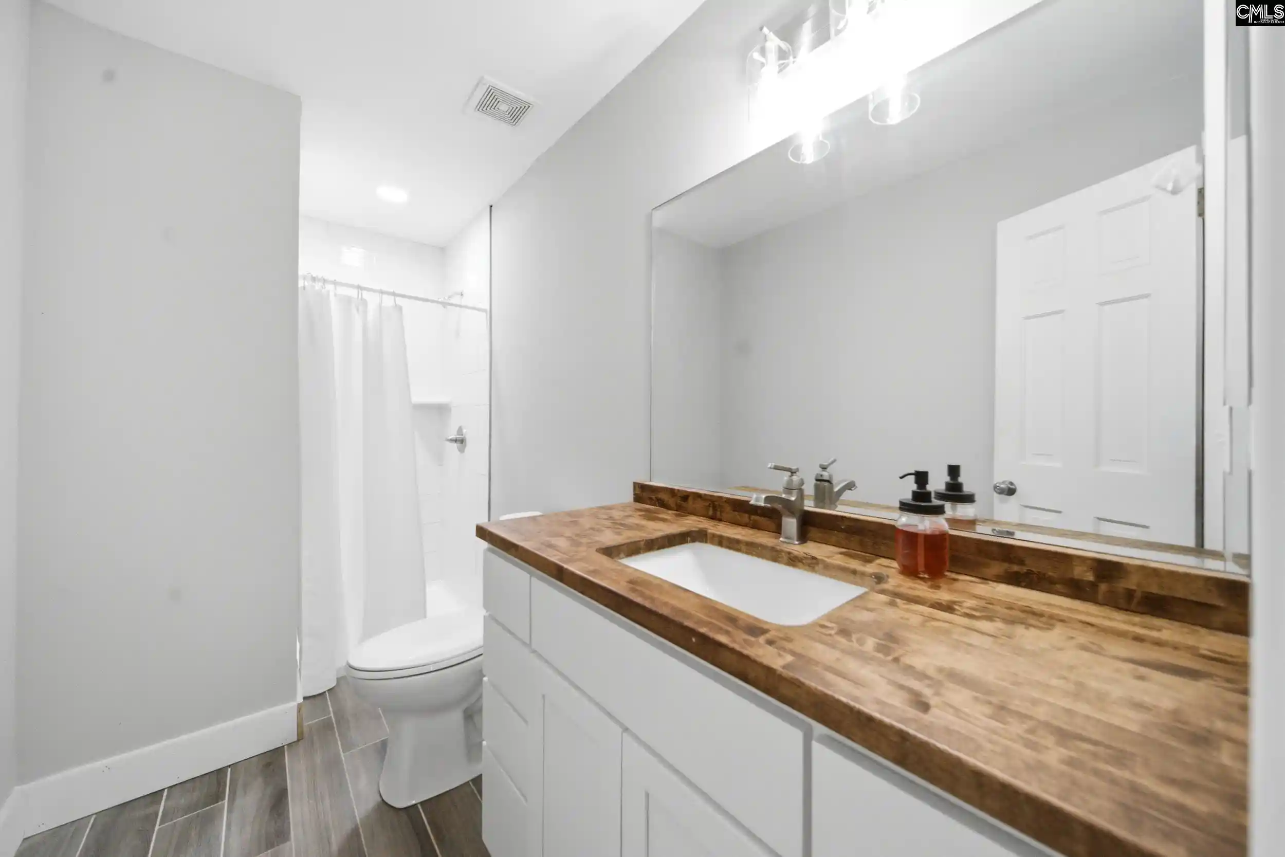 Photo 2 of Single family home for sale at 100 Stamford Bridge, Columbia, SC 29212 | MLS# 641549 | Listing updated on 2026-08-25