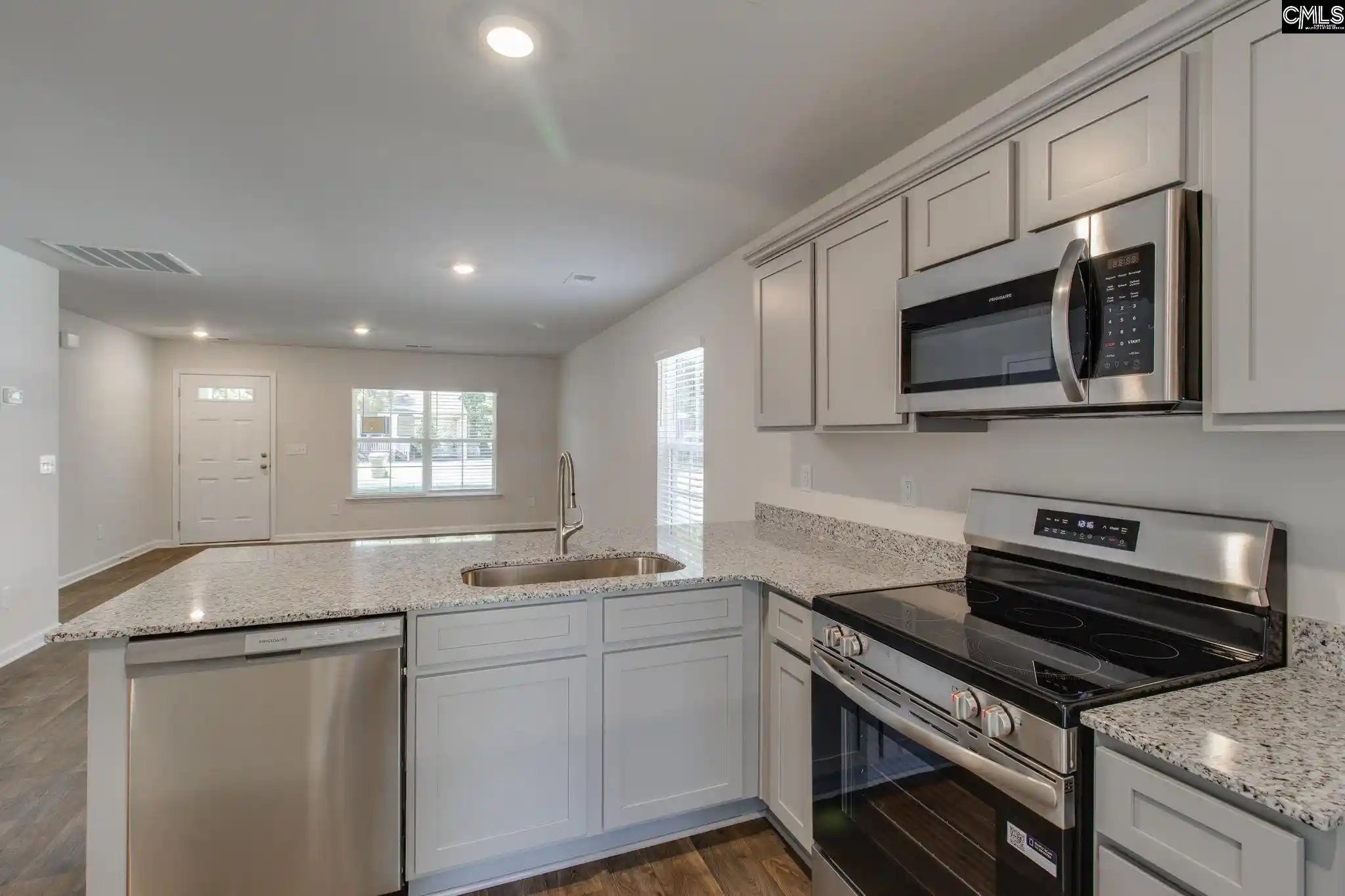 Photo 4 of Single family home for sale at 2335 Laurie, Cayce, SC 29033 | MLS# 641590 | Listing updated on 2026-08-26
