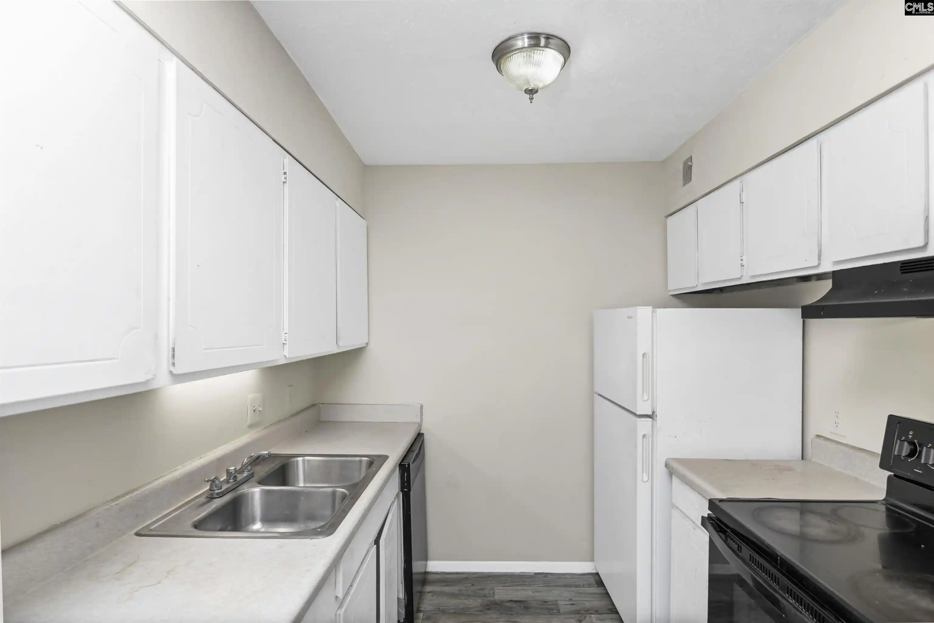 2nd image of 911 Old Manor, Columbia, SC 29212 | MLS# 641594