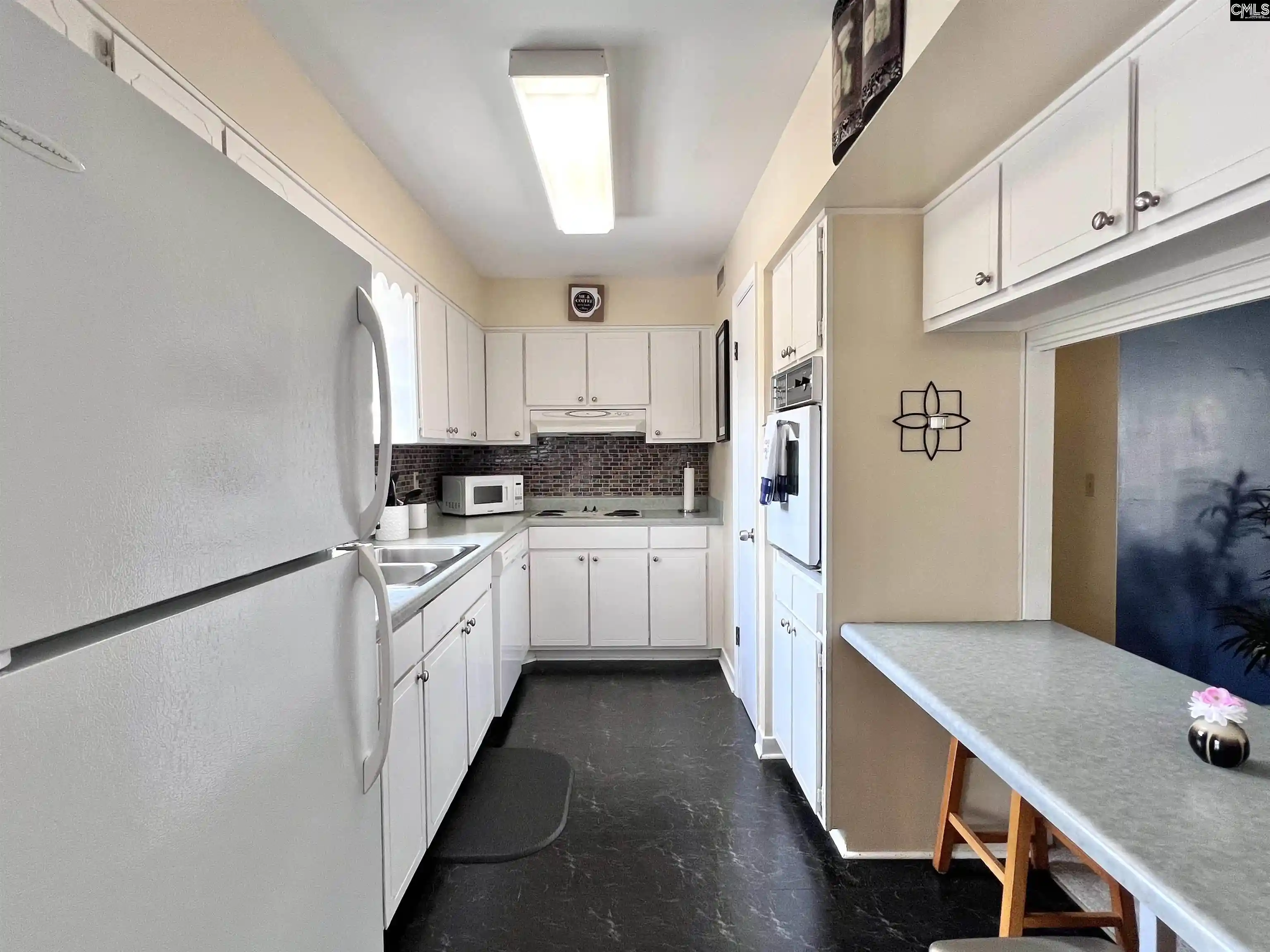 Photo 4 of Condo for sale at 3600 Chateau #Q233, Columbia, SC 29204 | MLS# 641638 | Listing updated on 2026-08-26