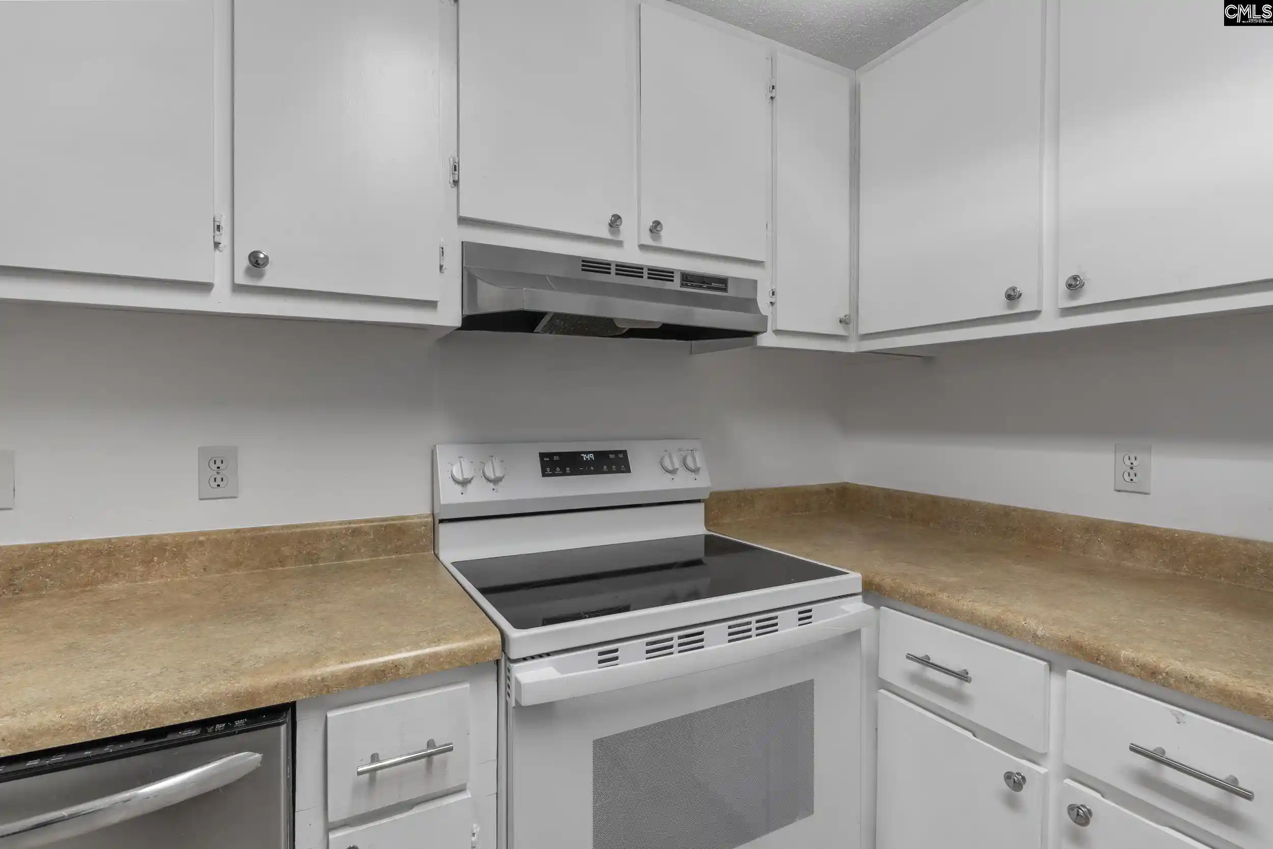 Photo 2 of Townhouse for sale at 104 Evian, Columbia, SC 29204 | MLS# 641639 | Listing updated on 2026-09-16