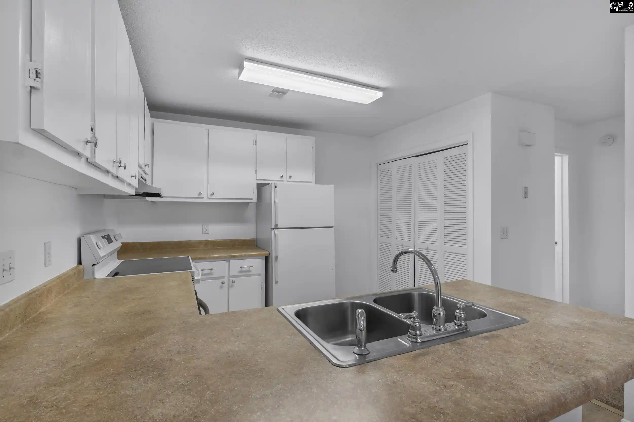 Photo 3 of Townhouse for sale at 104 Evian, Columbia, SC 29204 | MLS# 641639 | Listing updated on 2026-09-16