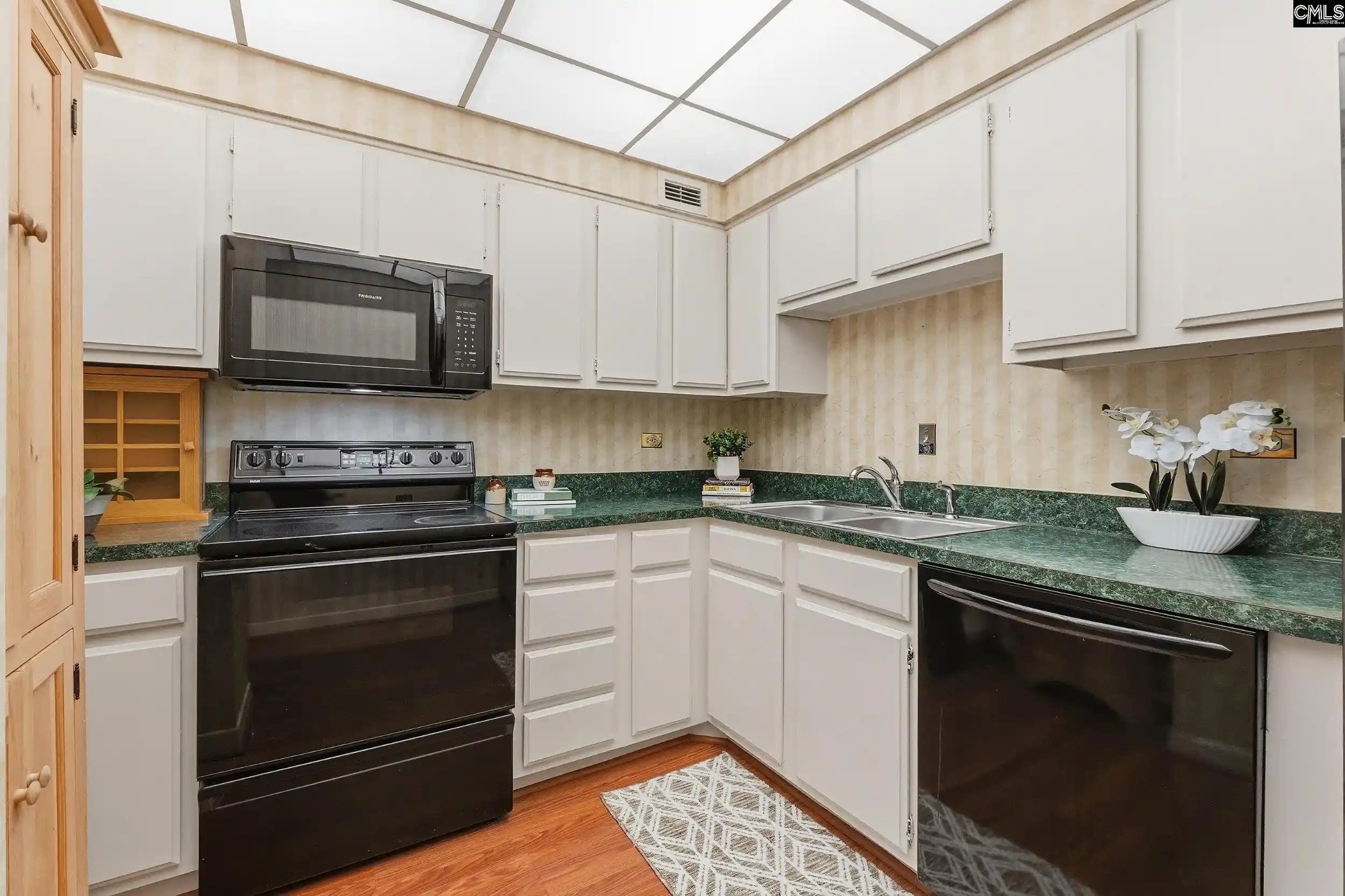 Listing Photo 5 - Condo for sale in building located at 1829 Senate, Columbia, SC 29201 - Unit #12-C