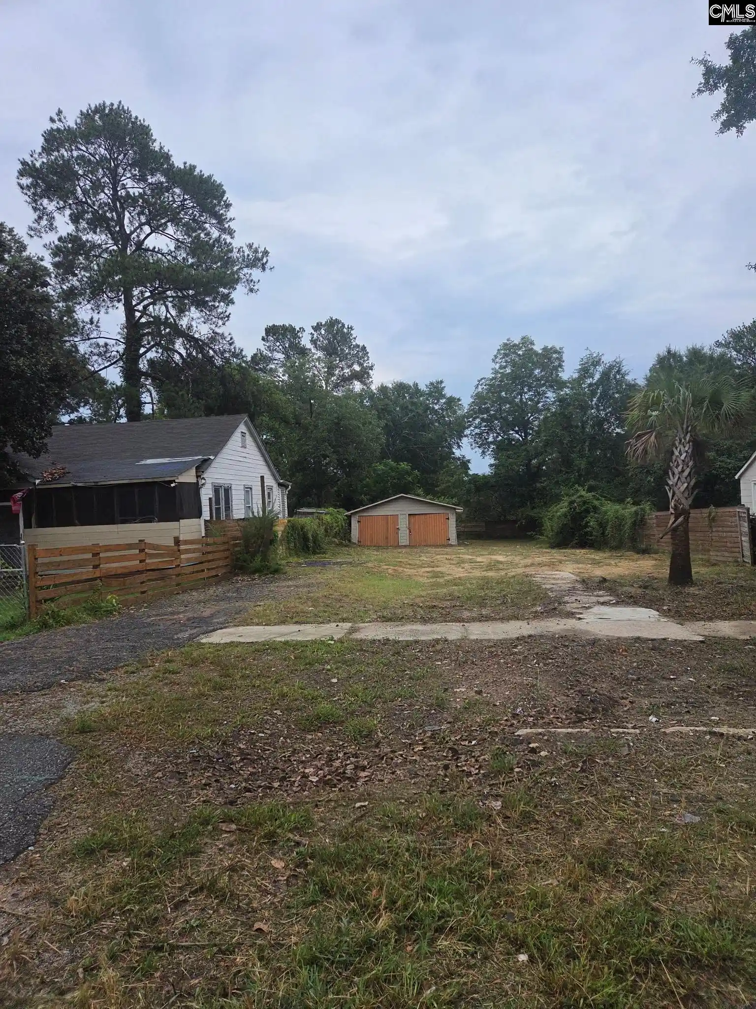 Photo 2 of Sale Pending at 5224 Middleton, Columbia, SC 29203 | MLS# 641687 | Listing updated on 2026-09-14