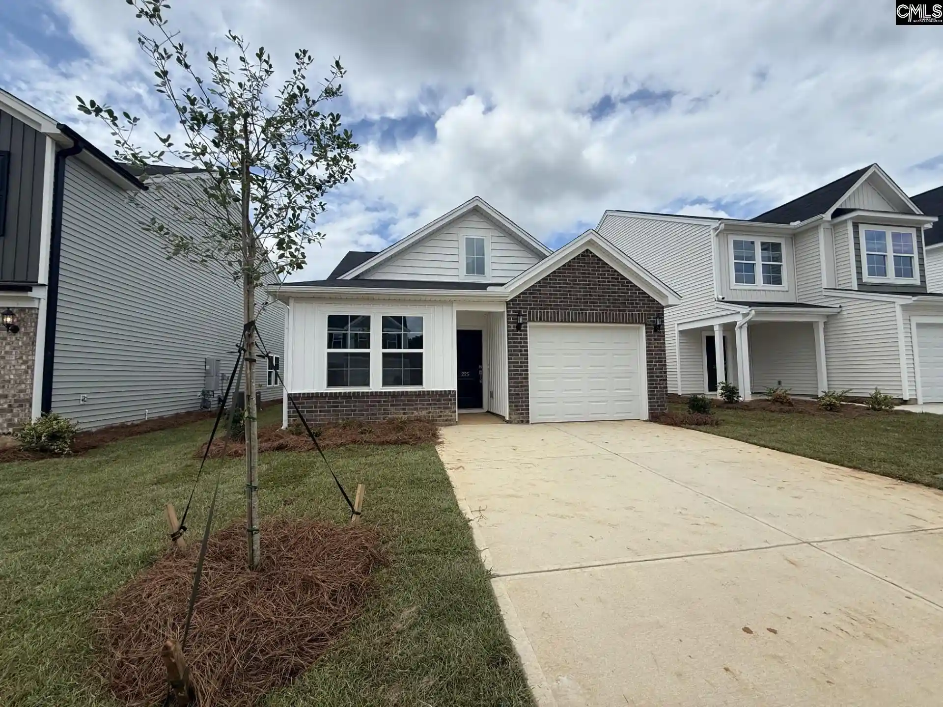 Photo 1 of Sale Pending at 225 Laurinton Farms, Hopkins, SC 29061 | MLS# 641753 | Listing updated on 2026-10-12