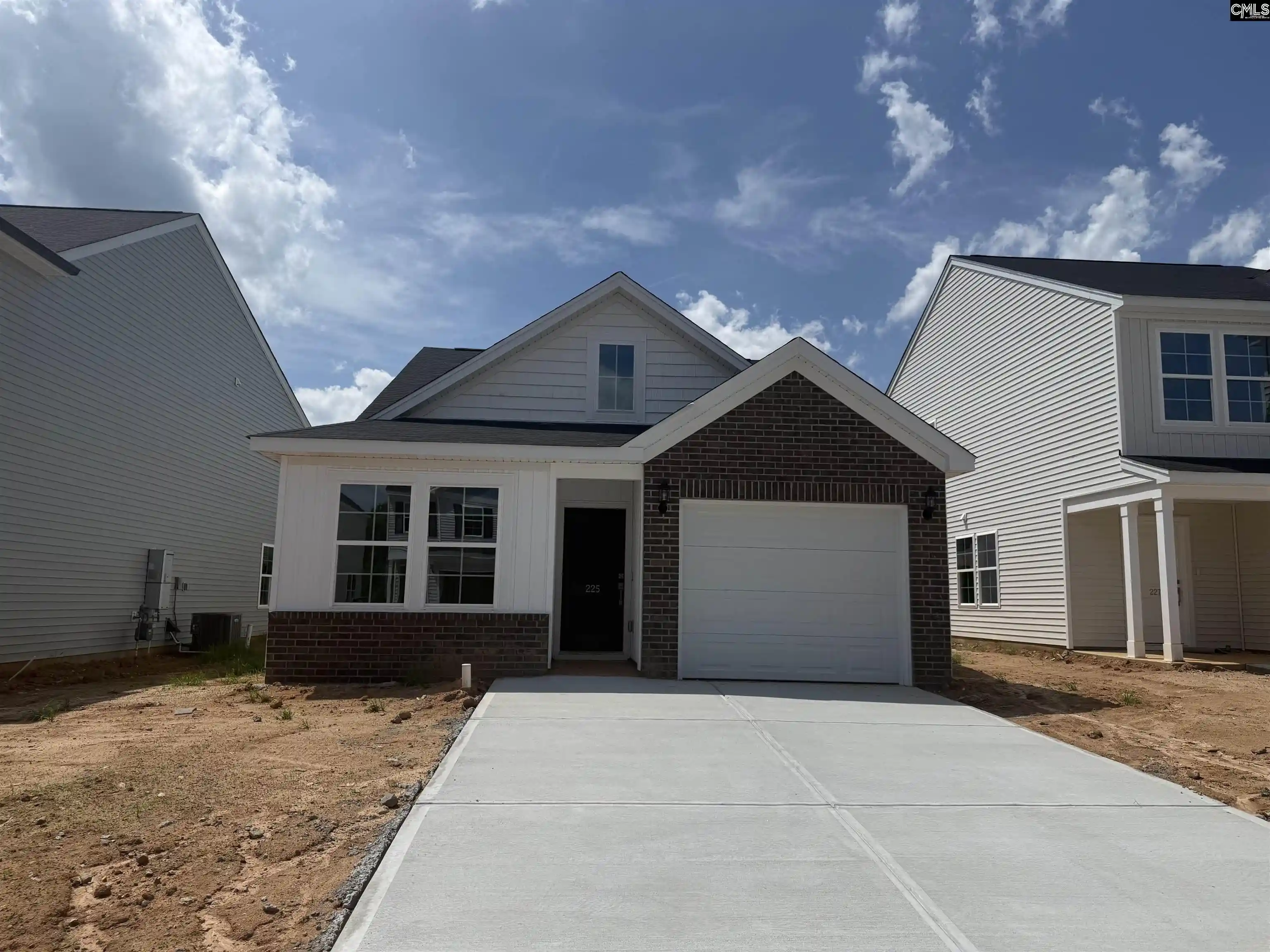 Photo 3 of Sale Pending at 225 Laurinton Farms, Hopkins, SC 29061 | MLS# 641753 | Listing updated on 2026-10-12