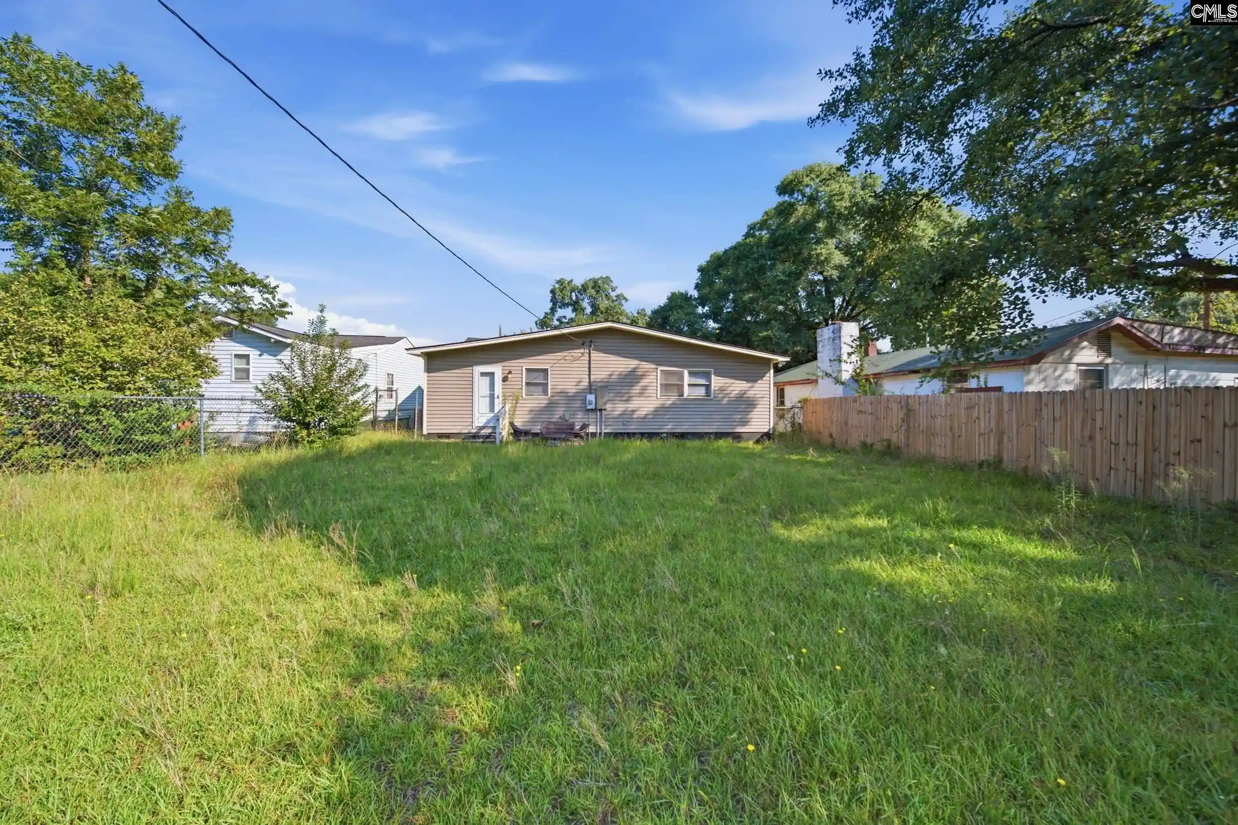 Photo 5 of Single family home for sale at 1137 Allen, Cayce, SC 29033 | MLS# 641810 | Listing updated on 2026-08-31