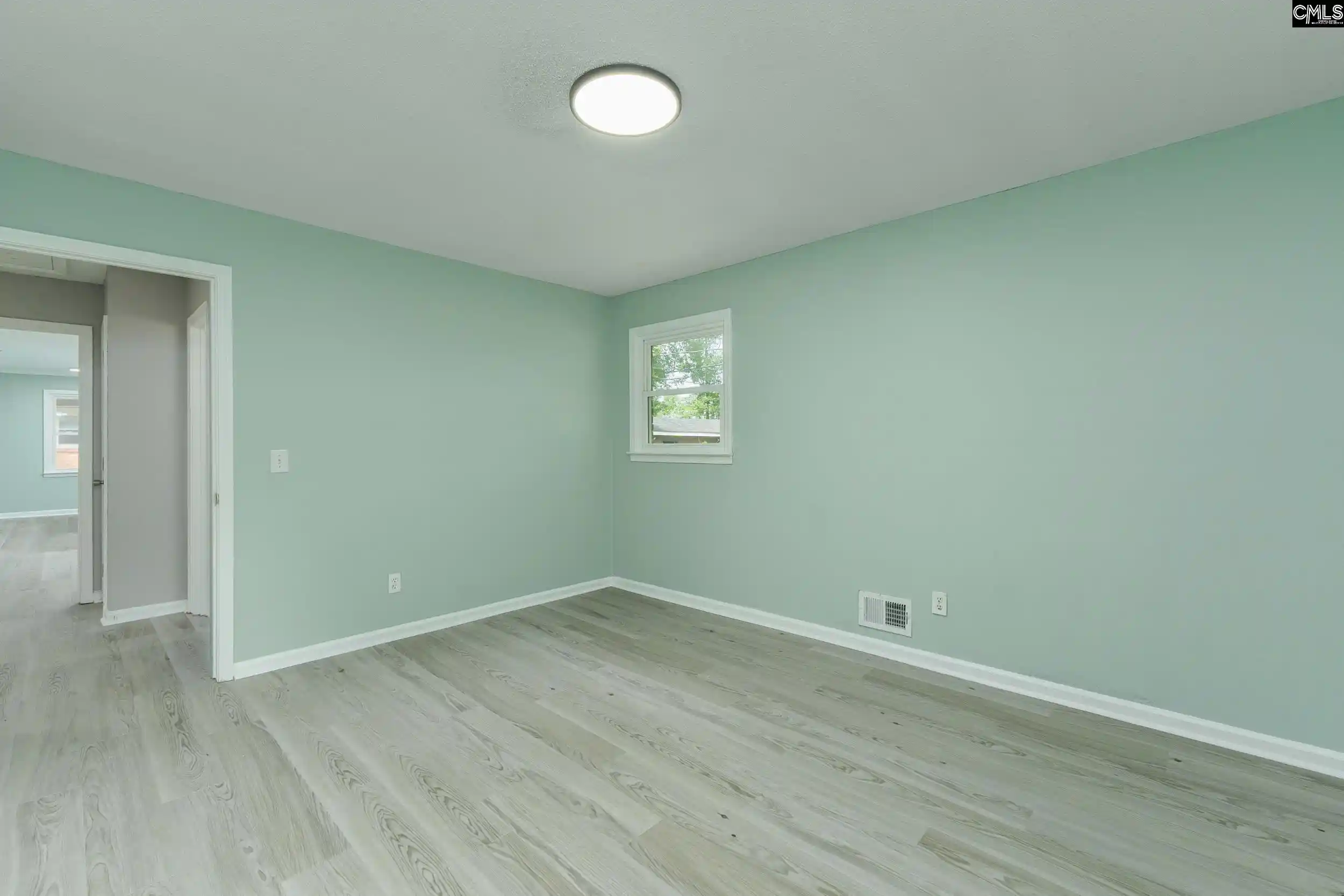 Photo 2 of Single family home for sale at 411 Old Plantation Dr, West Columbia, SC 29172 | MLS# 641925 | Listing updated on 2026-09-22