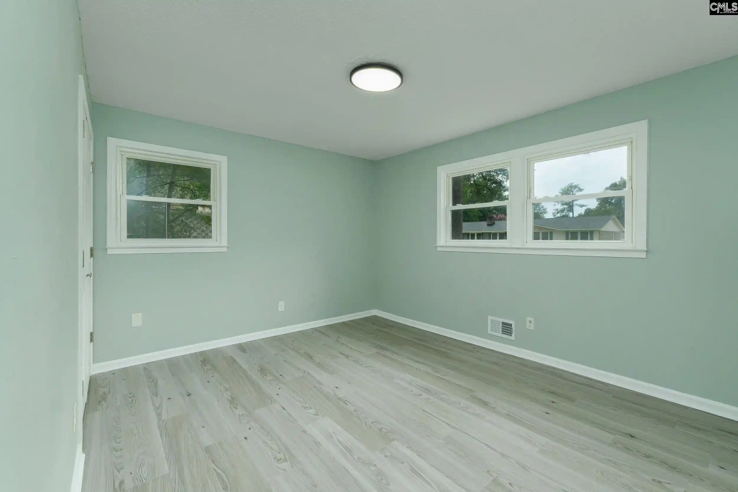 Photo 3 of Single family home for sale at 411 Old Plantation Dr, West Columbia, SC 29172 | MLS# 641925 | Listing updated on 2026-09-22