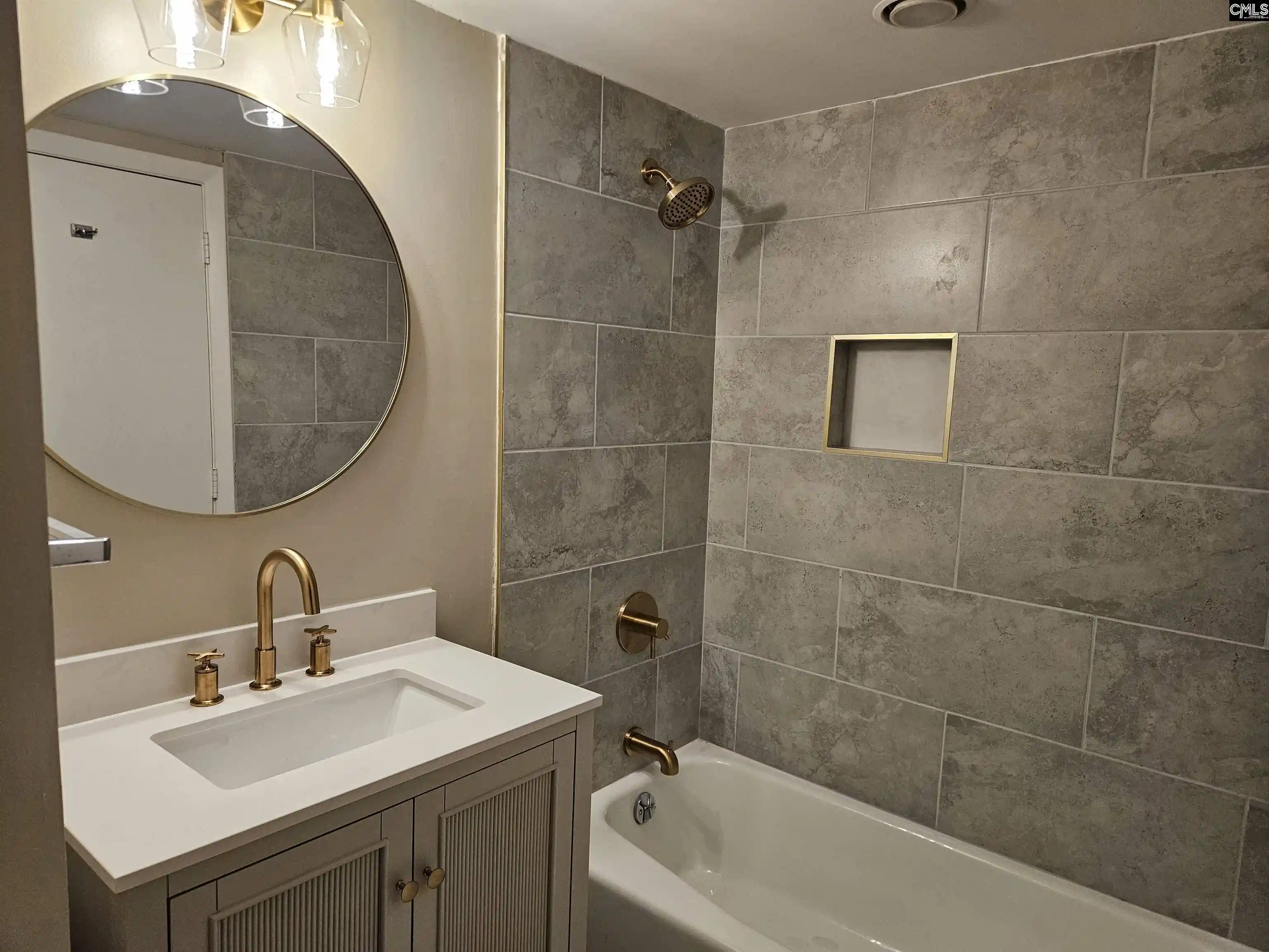 Photo 2 of Single family home for sale at 96 Ligustrum, Columbia, SC 29209 | MLS# 641954 | Listing updated on 2026-09-28