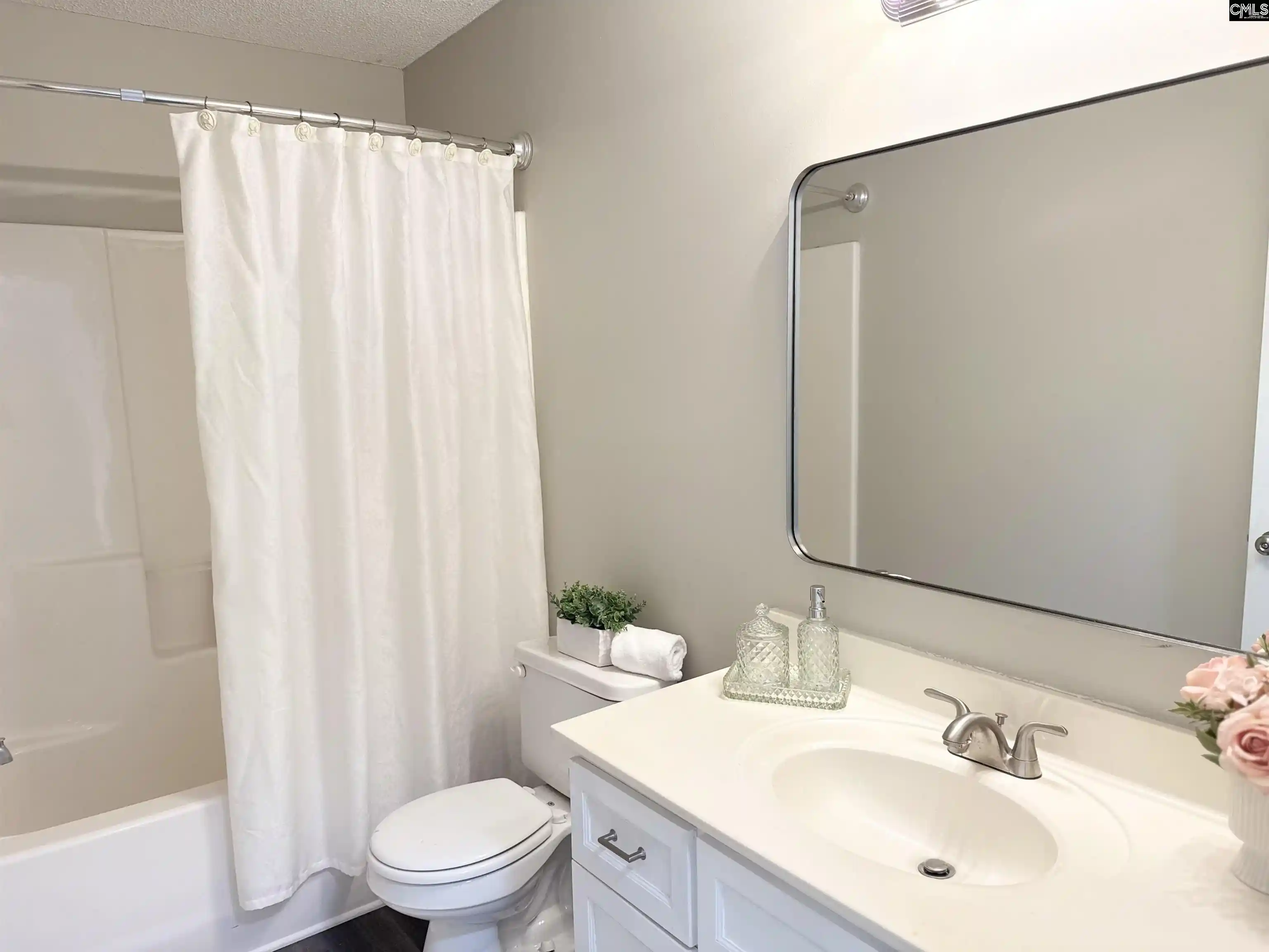 Photo 5 of Single family home for sale at 109 Owl Trace, Chapin, SC 29036 | MLS# 641978 | Listing updated on 2026-09-01