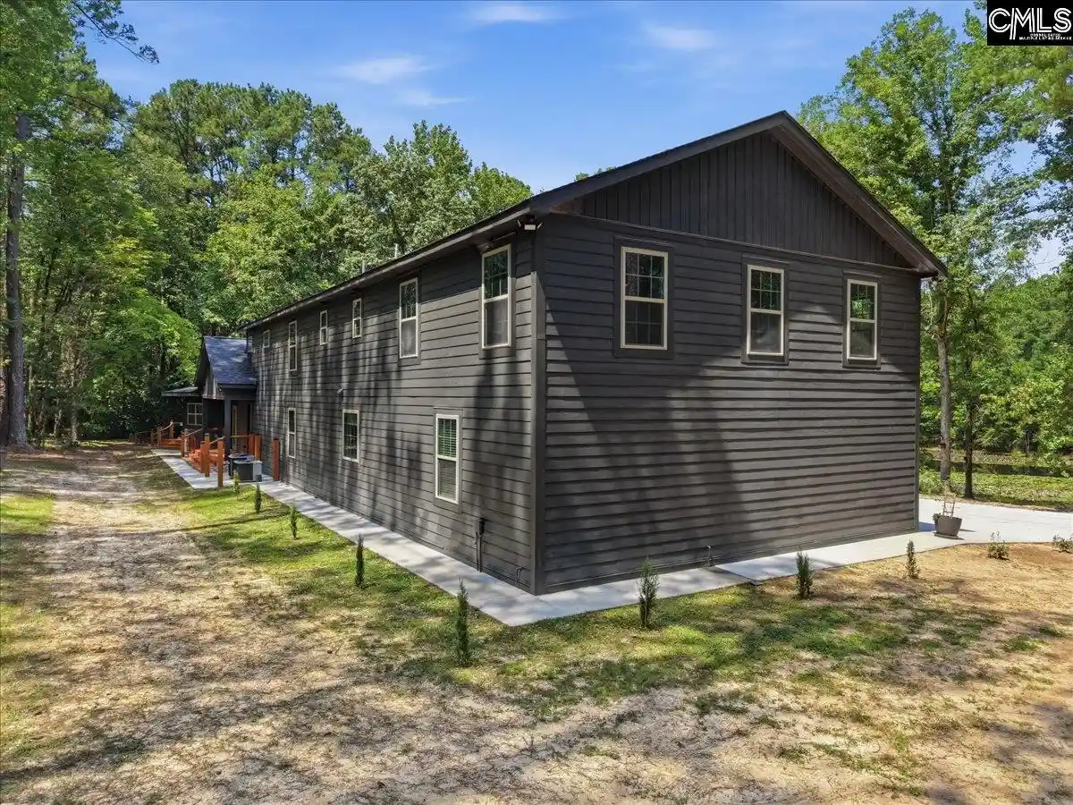 Photo 3 of Single family home for sale at 401 Pine Grv, Blythewood, SC 29016 | MLS# 641984 | Listing updated on 2026-08-31