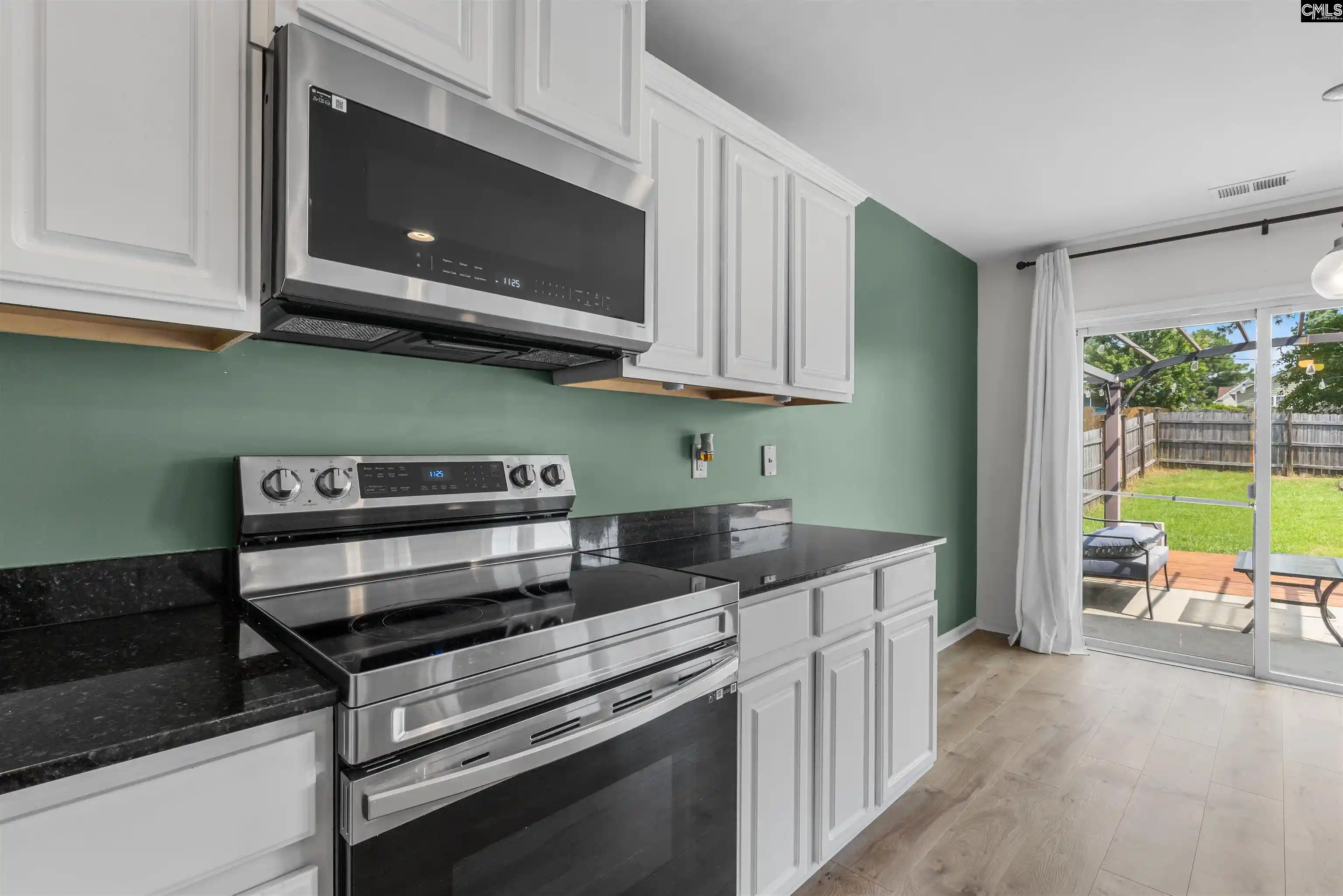 Photo 3 of Single family home for sale at 557 Rusting Oak Dr, Columbia, SC 29209 | MLS# 641988 | Listing updated on 2026-10-14