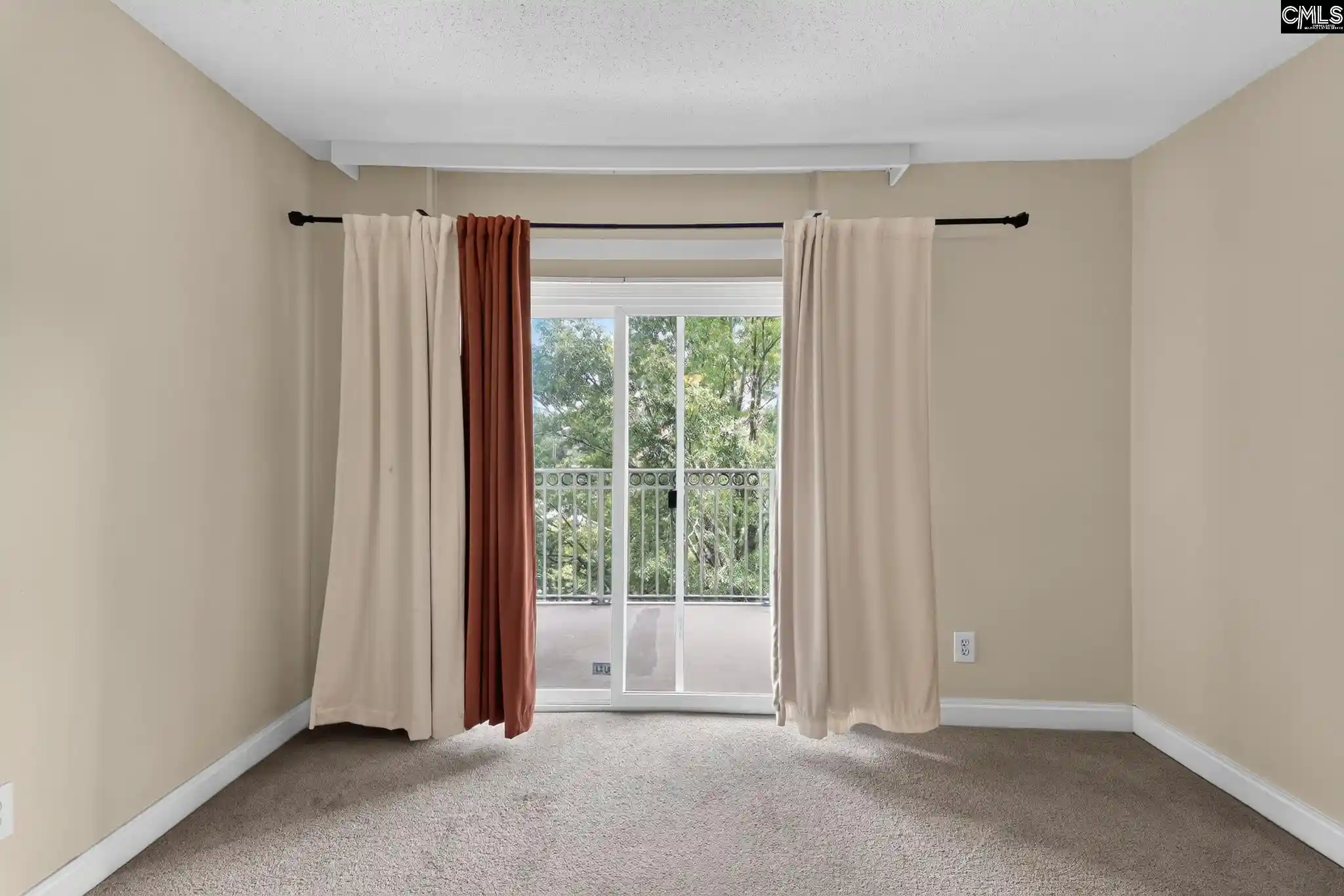 Listing Photo 2 - Condo for sale in building located at 619 King, Columbia, SC 29205 - Unit #402
