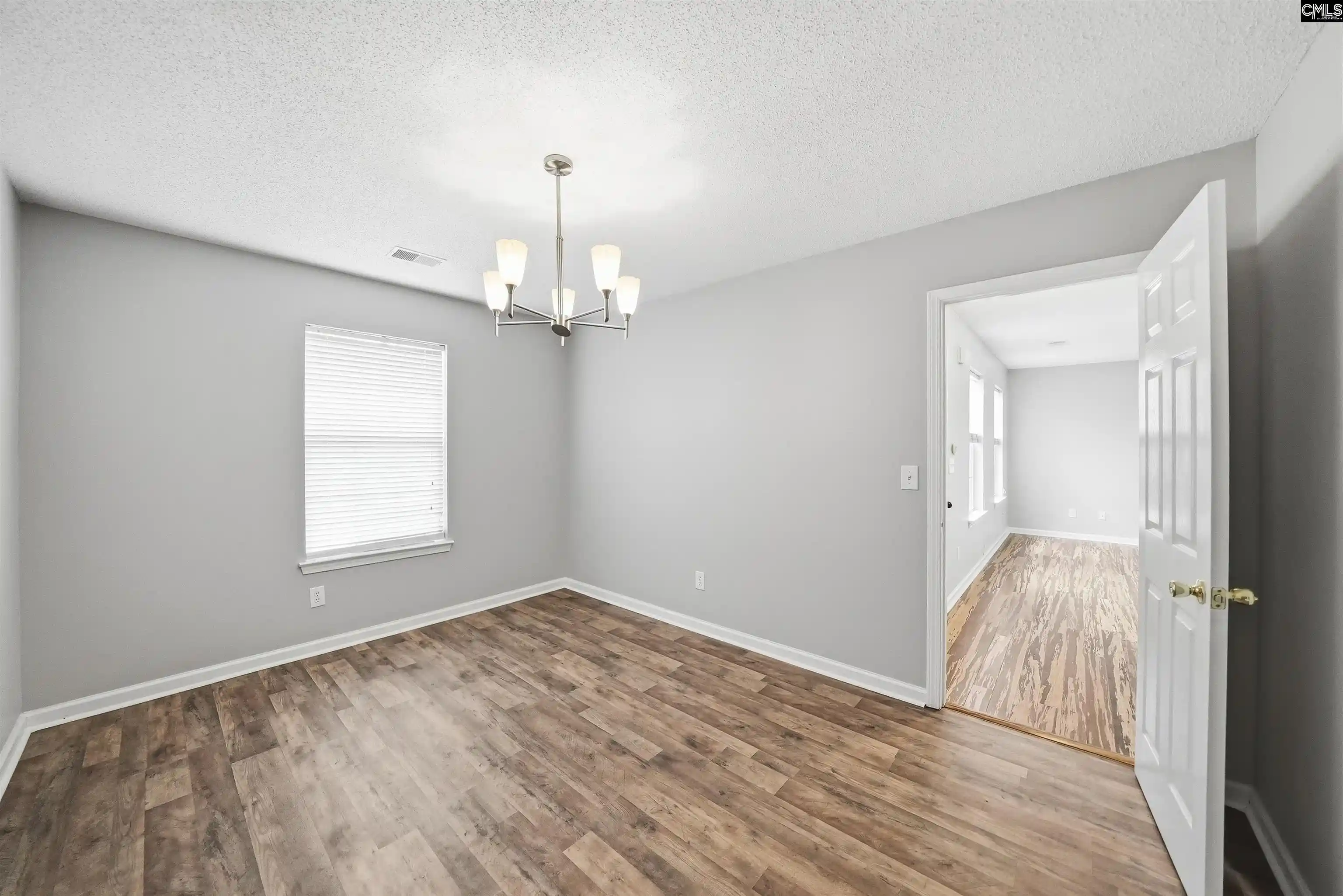 Photo 2 of Single family home for sale at 131 Hunters Ml, West Columbia, SC 29170 | MLS# 642064 | Listing updated on 2026-09-03
