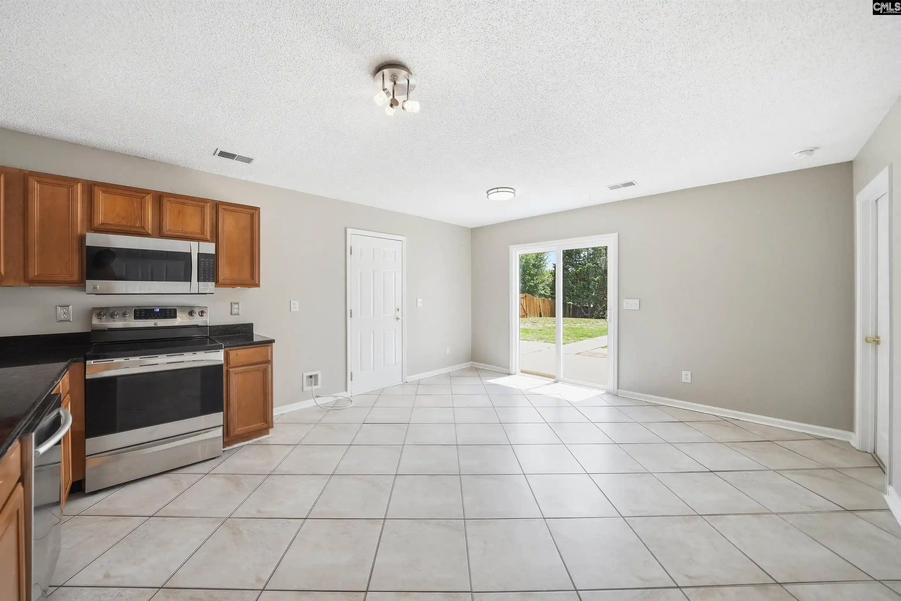 Photo 3 of Single family home for sale at 131 Hunters Ml, West Columbia, SC 29170 | MLS# 642064 | Listing updated on 2026-09-03