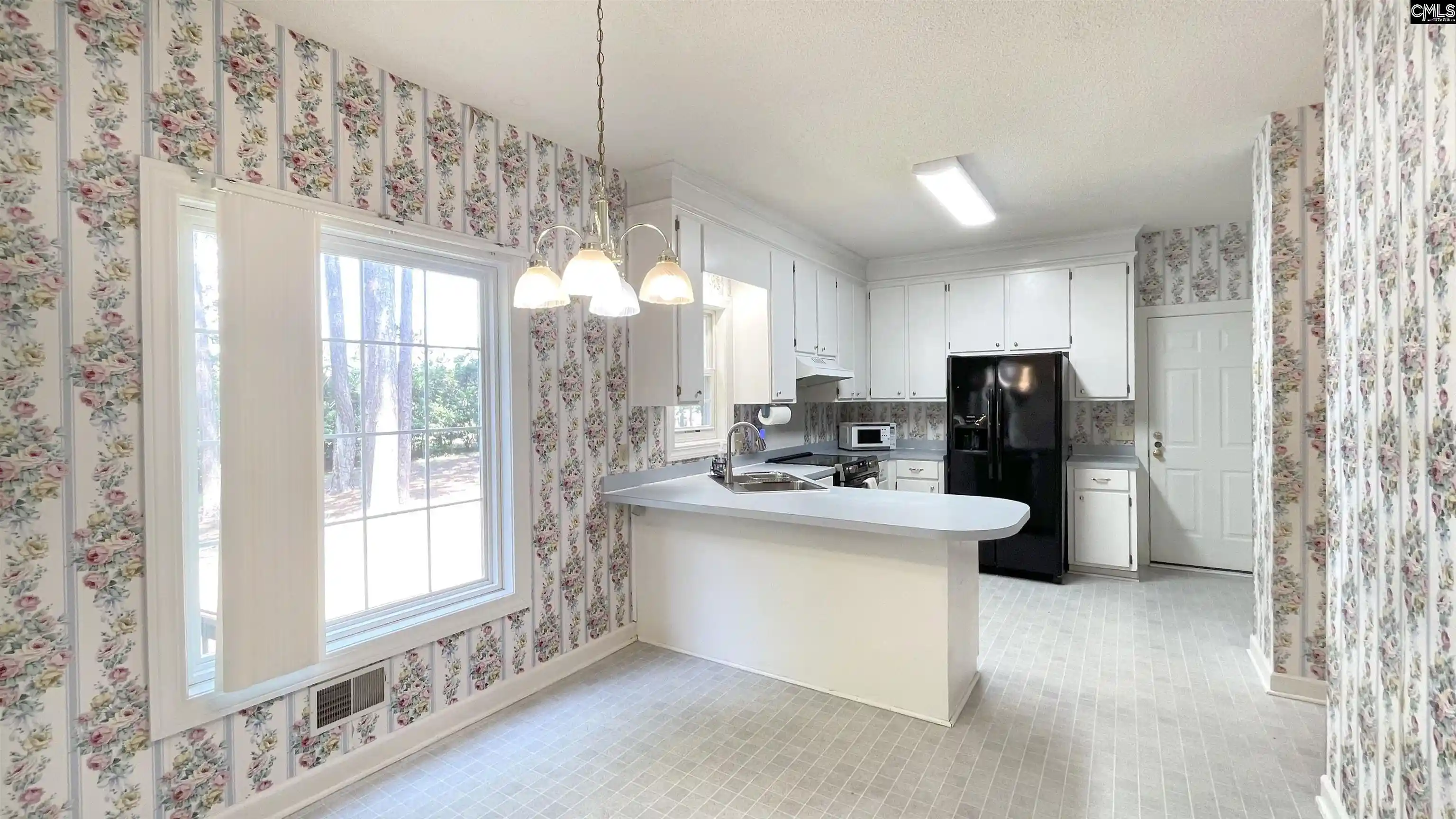 Photo 3 of Single family home for sale at 143 King Charles, Columbia, SC 29209 | MLS# 642122 | Listing updated on 2026-09-01
