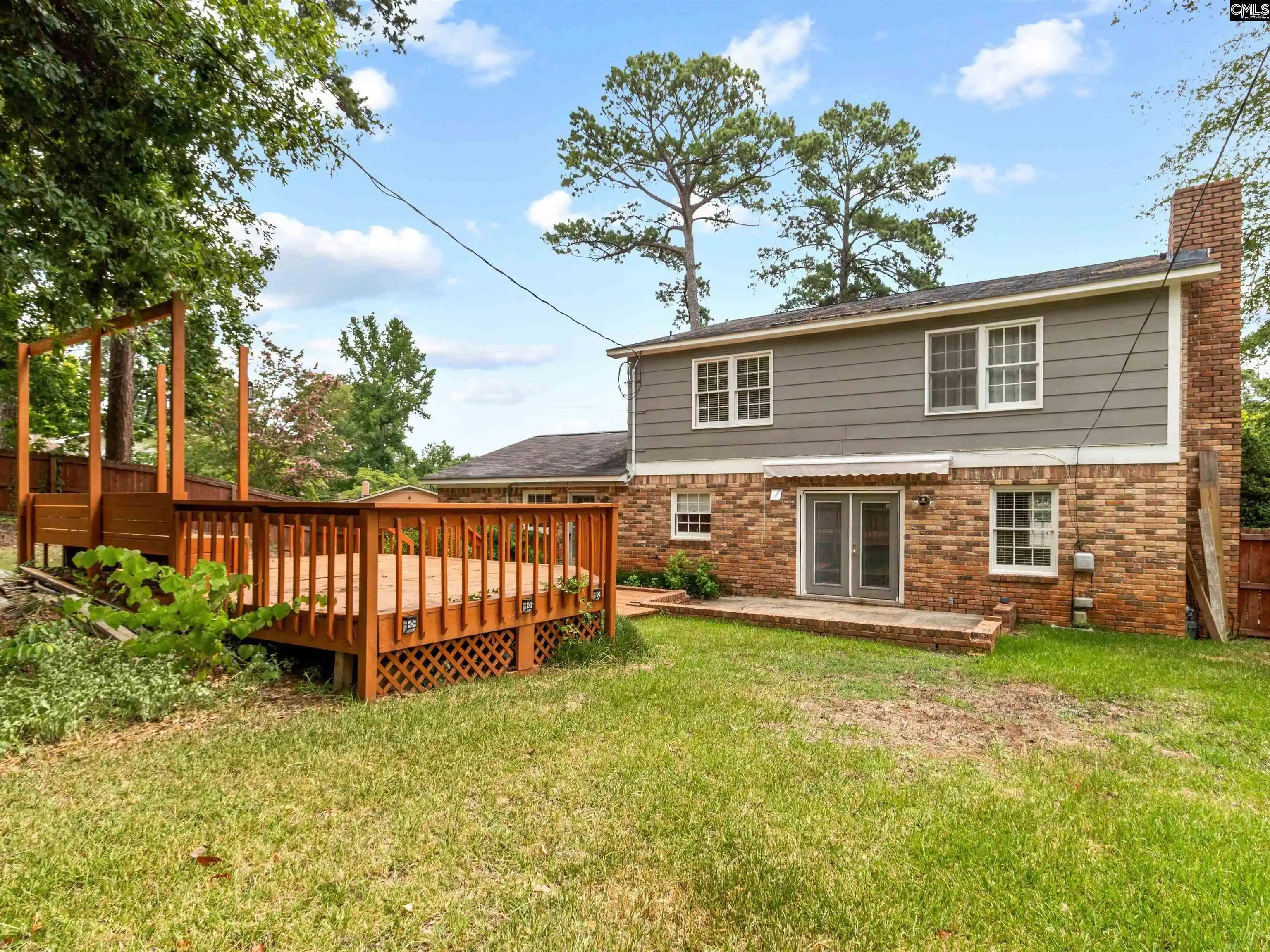 Photo 2 of Single family home for sale at 333 Lewisham, Columbia, SC 29210 | MLS# 642139 | Listing updated on 2026-09-01