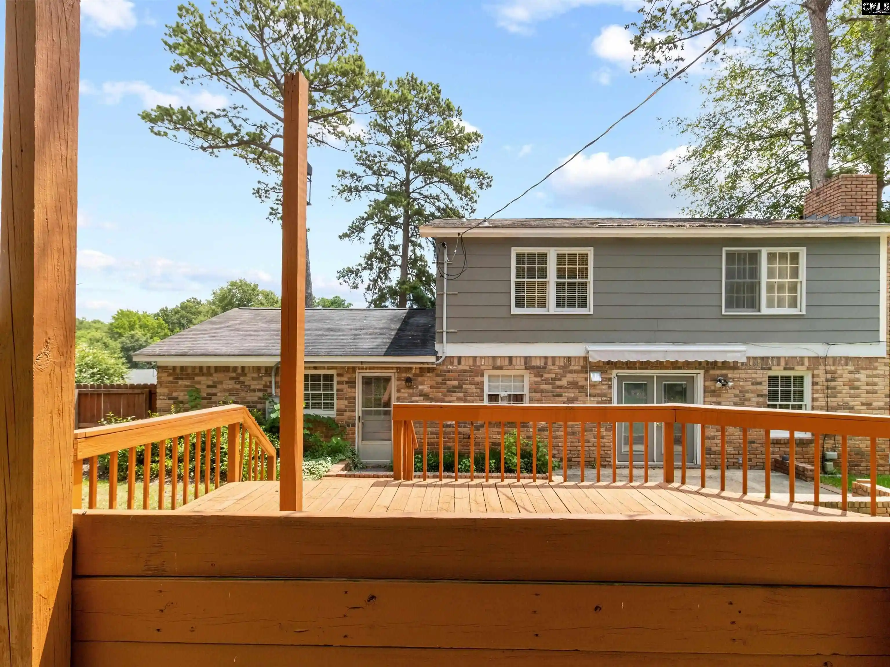 Photo 3 of Single family home for sale at 333 Lewisham, Columbia, SC 29210 | MLS# 642139 | Listing updated on 2026-09-01